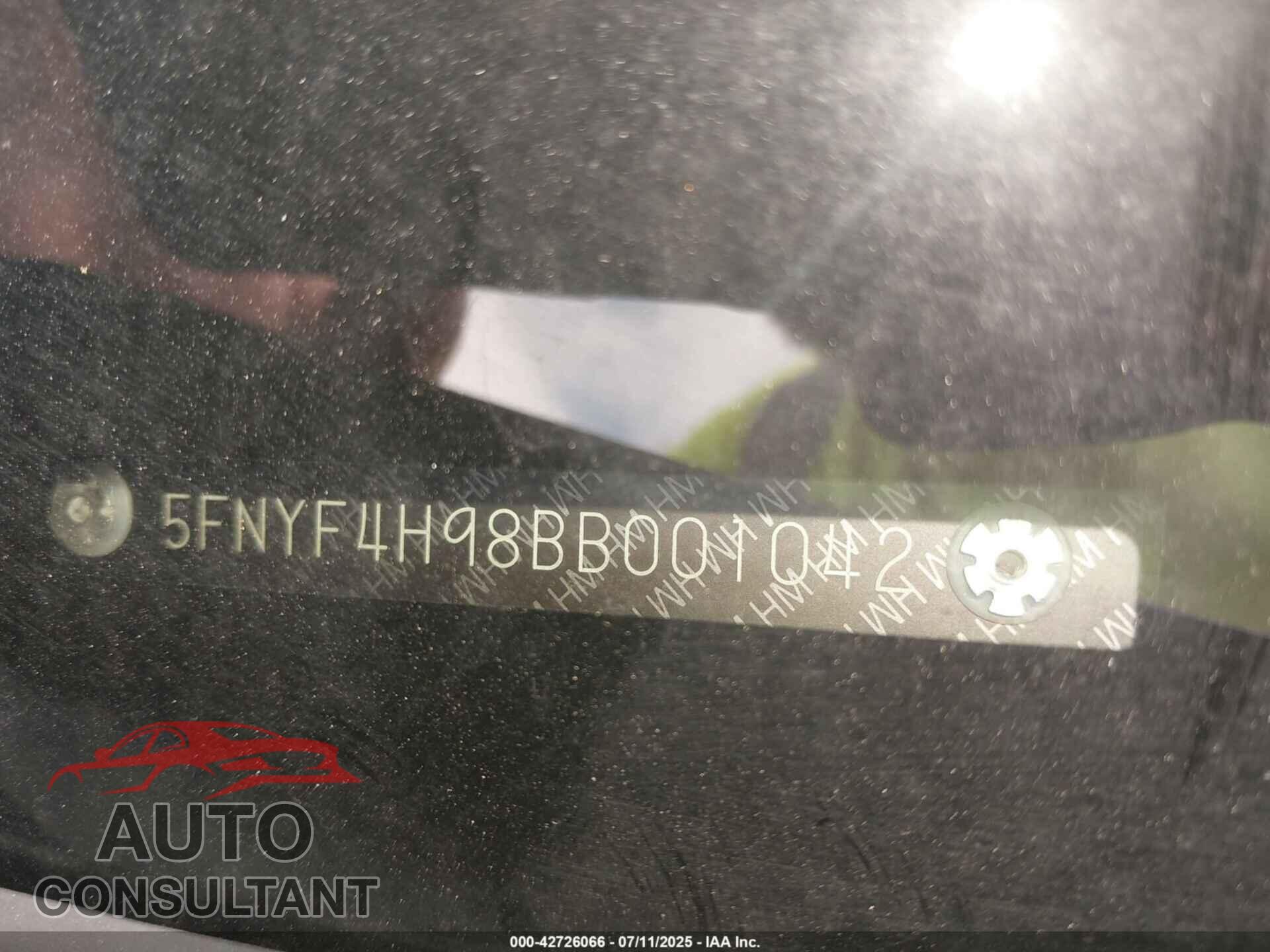 HONDA PILOT 2011 - 5FNYF4H98BB001042