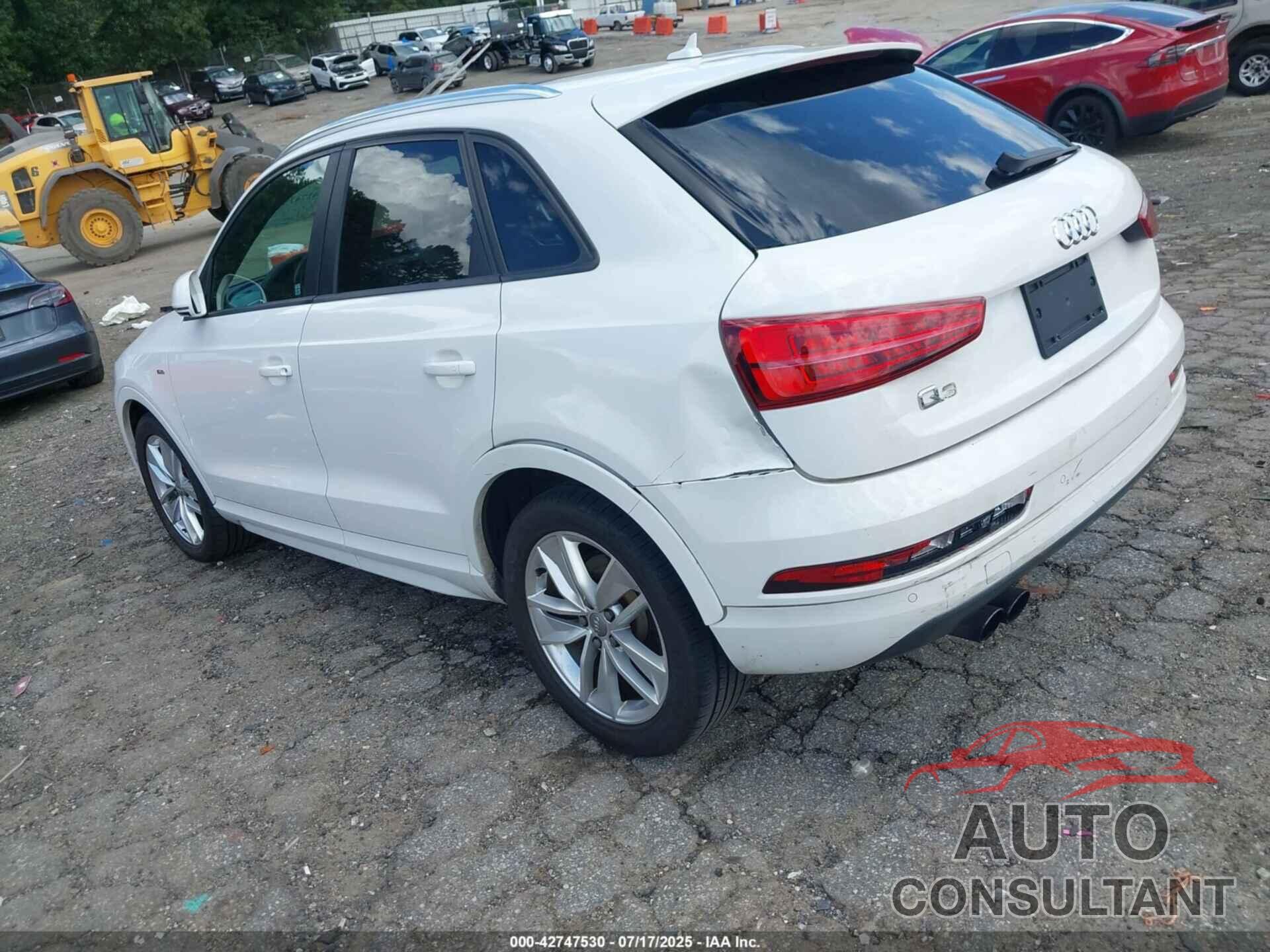 AUDI Q3 2018 - WA1BCCFS1JR012255