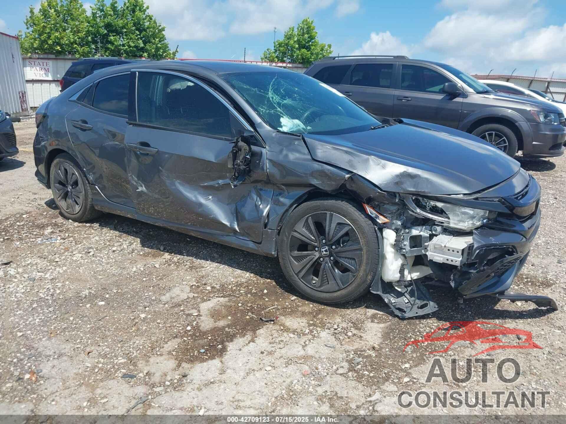 HONDA CIVIC 2018 - SHHFK7H52JU228449