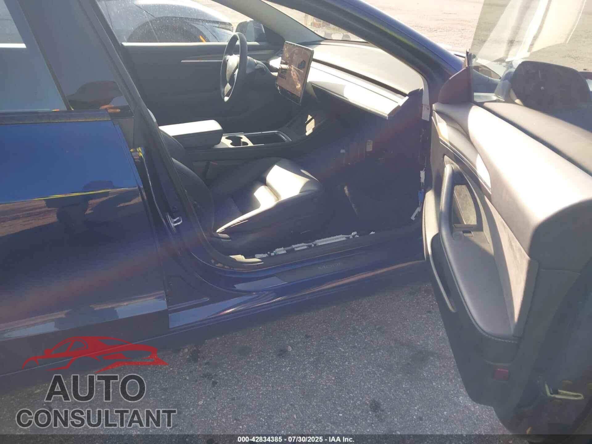 TESLA MODEL 3 2023 - 5YJ3E1EA0PF644485