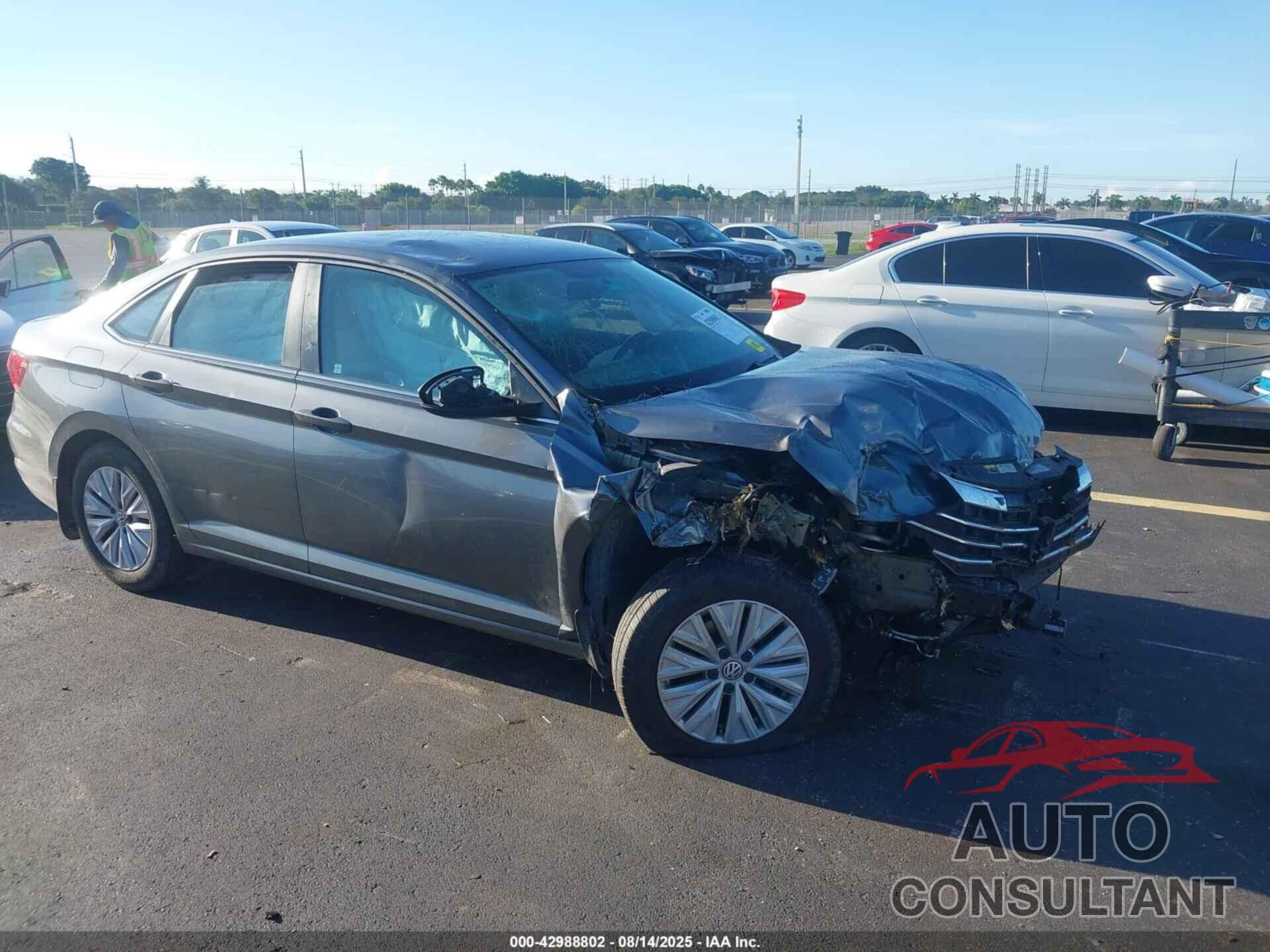 VOLKSWAGEN JETTA 2019 - 3VWCB7BU6KM169260