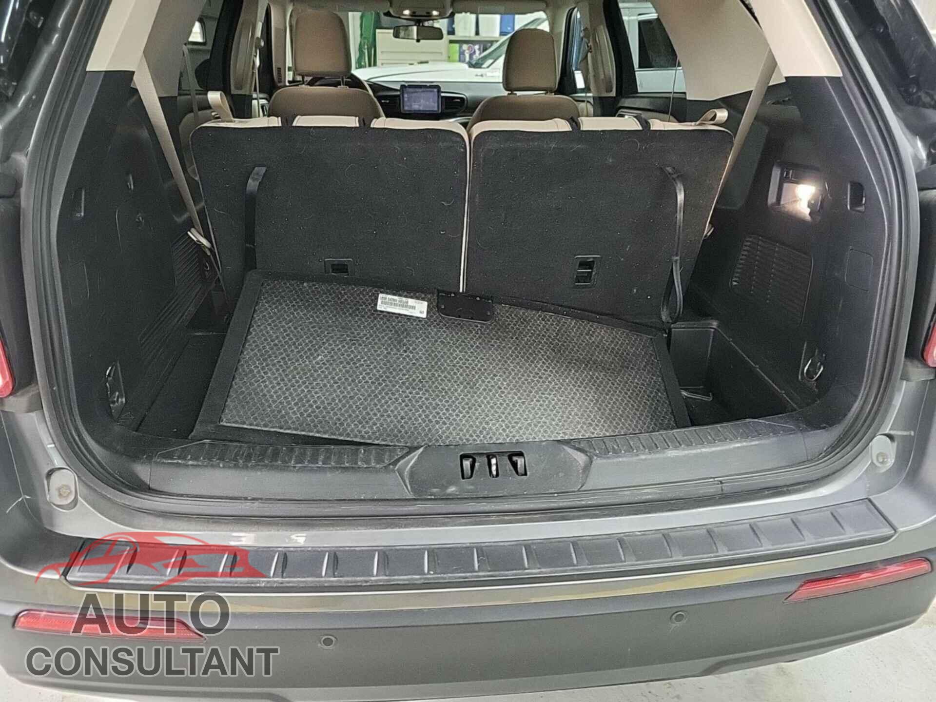FORD EXPLORER 2021 - 1FMSK8DH0MGA96772