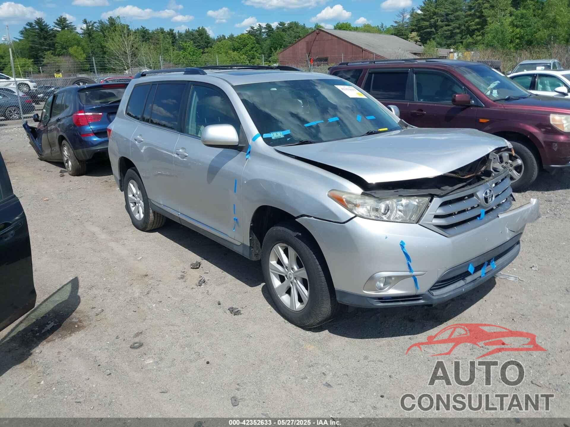 TOYOTA HIGHLANDER 2013 - 5TDBK3EH3DS185828