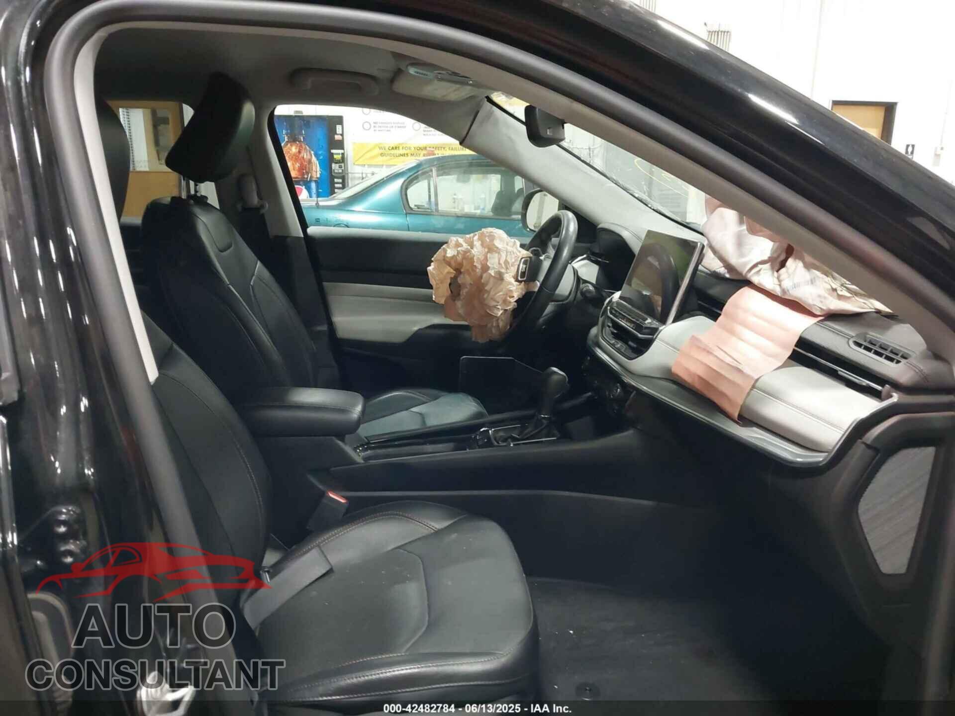 JEEP COMPASS 2022 - 3C4NJDCB5NT223989