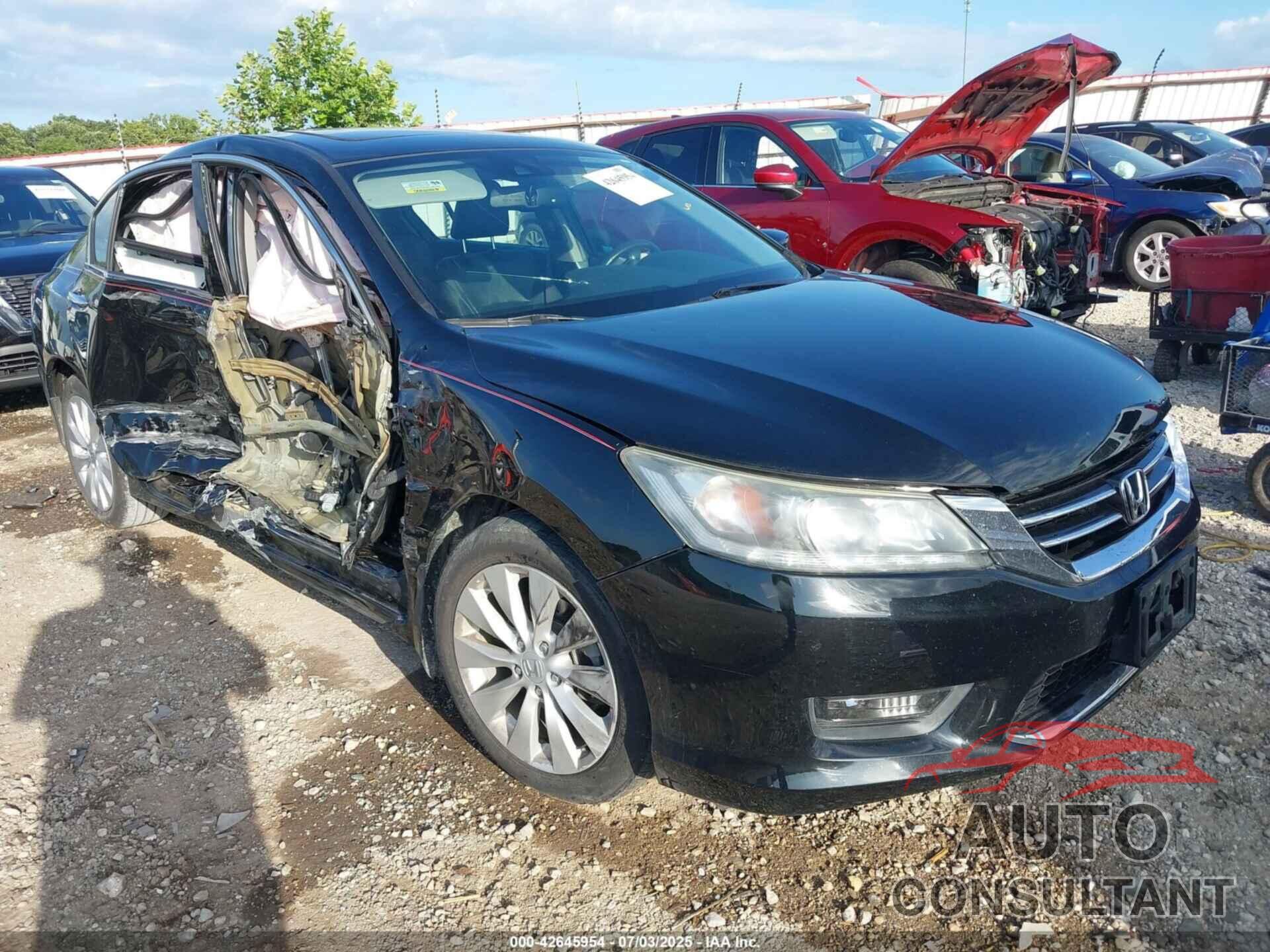 HONDA ACCORD SEDAN 2015 - 1HGCR3F85FA031234