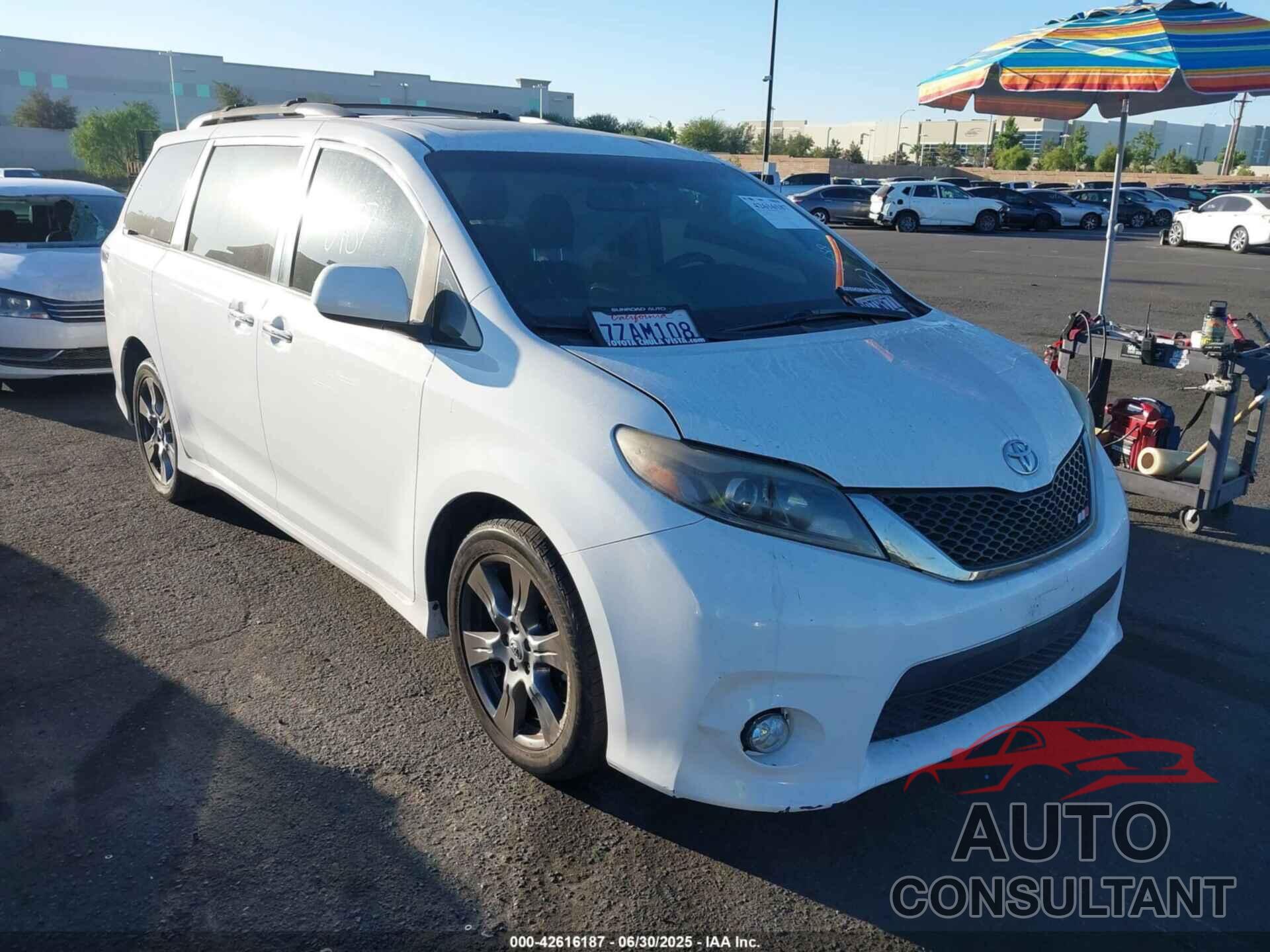 TOYOTA SIENNA 2017 - 5TDXZ3DCXHS839141
