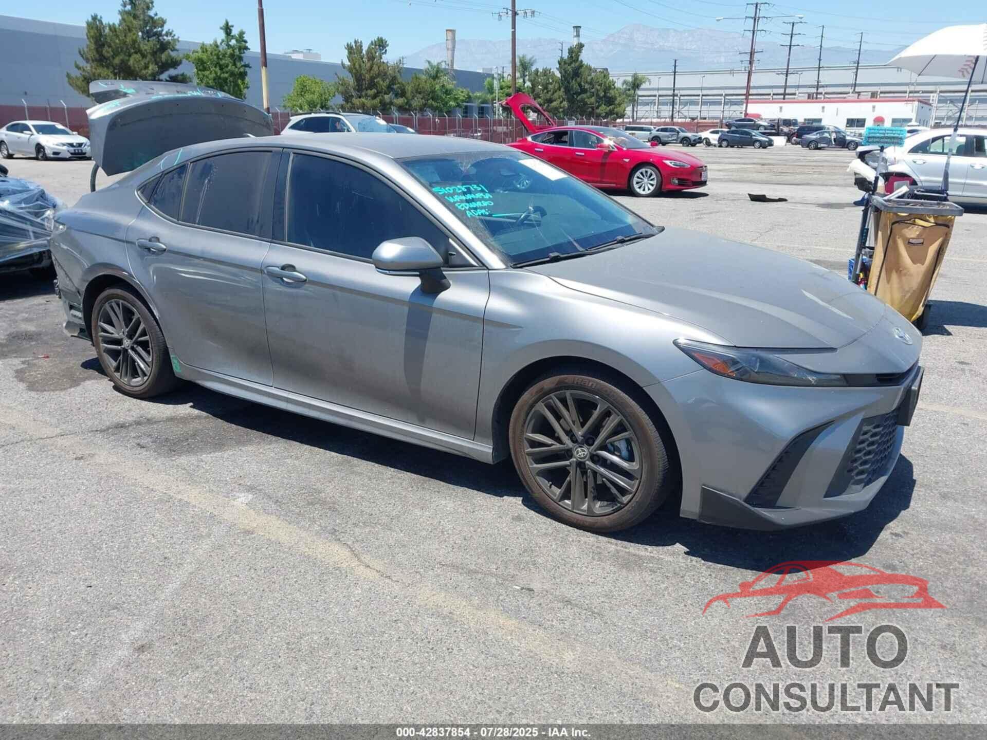 TOYOTA CAMRY 2025 - 4T1DAACK1SU501729
