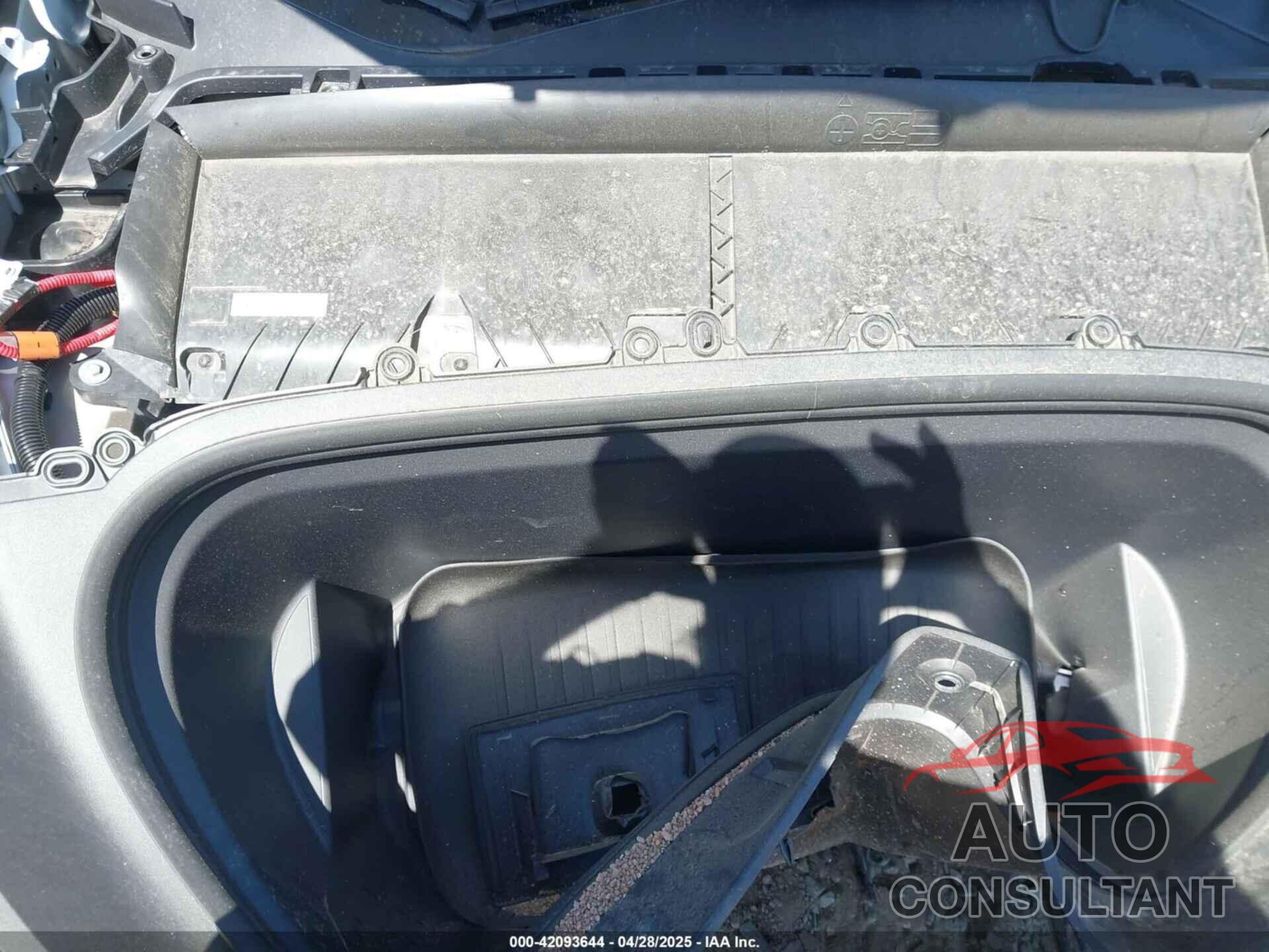 TESLA MODEL Y 2023 - 7SAYGDEF2PF858782