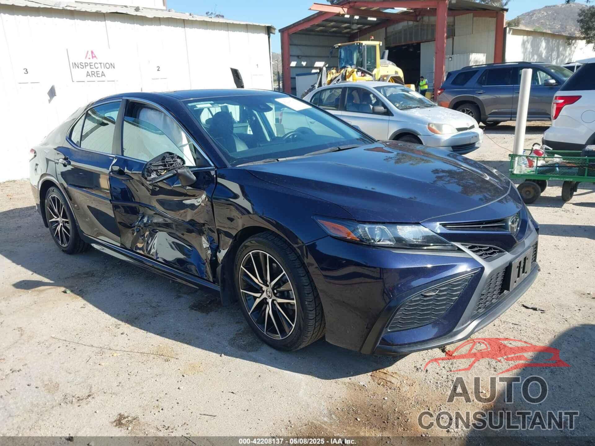 TOYOTA CAMRY 2022 - 4T1G11AK7NU042579