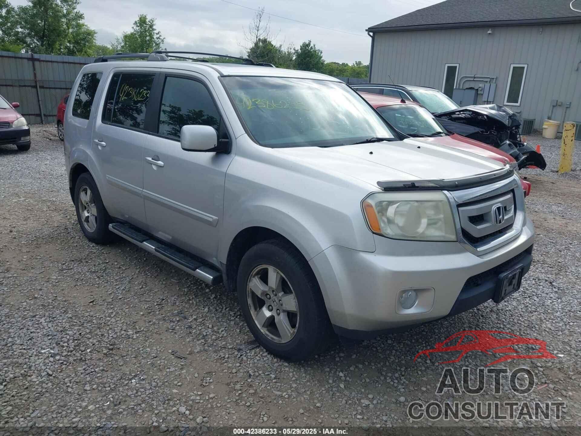 HONDA PILOT 2010 - 5FNYF4H65AB021284