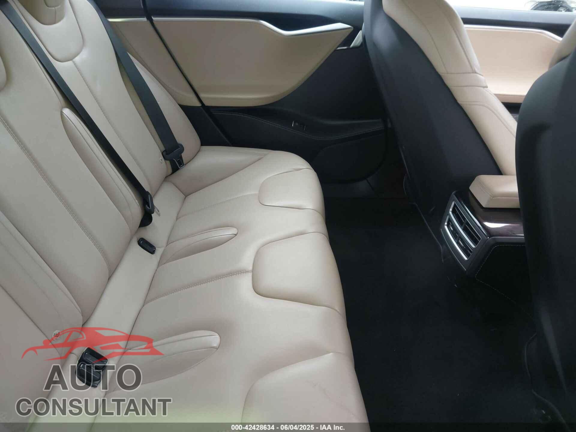 TESLA MODEL S 2016 - 5YJSA1E11GF132984