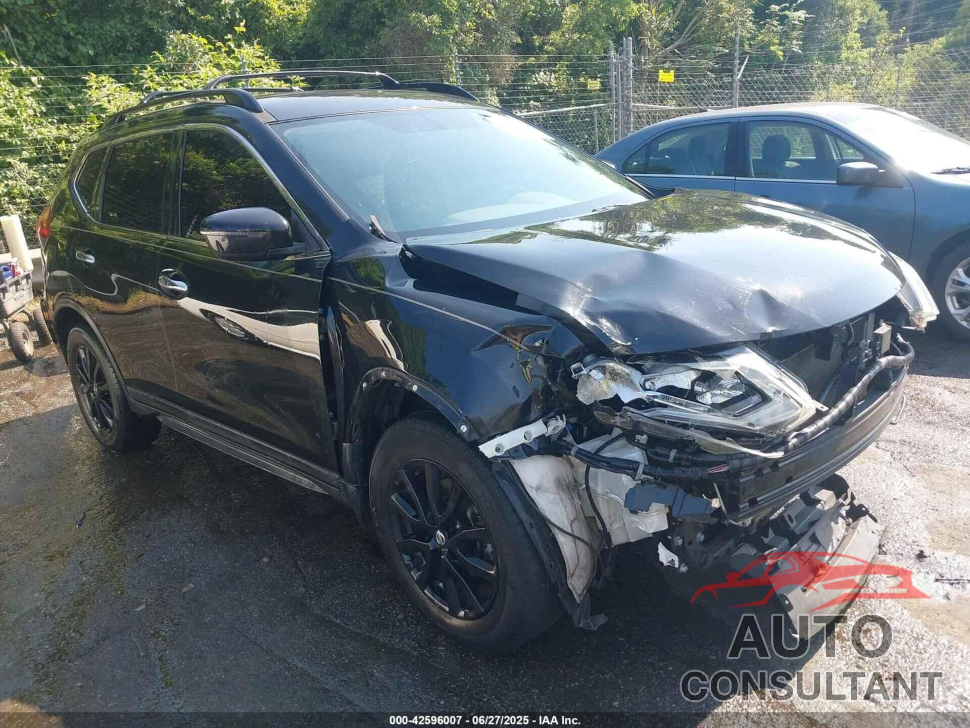 NISSAN ROGUE 2017 - 5N1AT2MT1HC829841