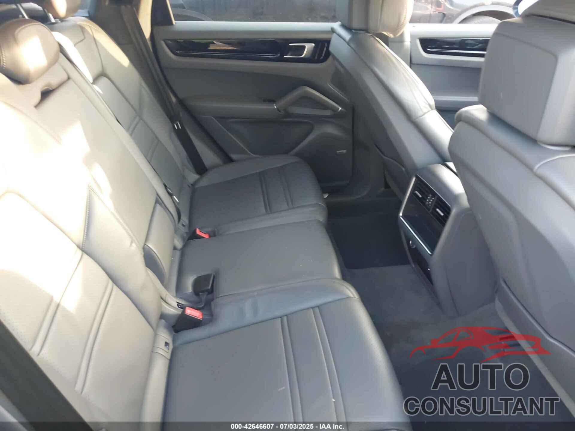 PORSCHE CAYENNE 2021 - WP1AA2AY5MDA01823