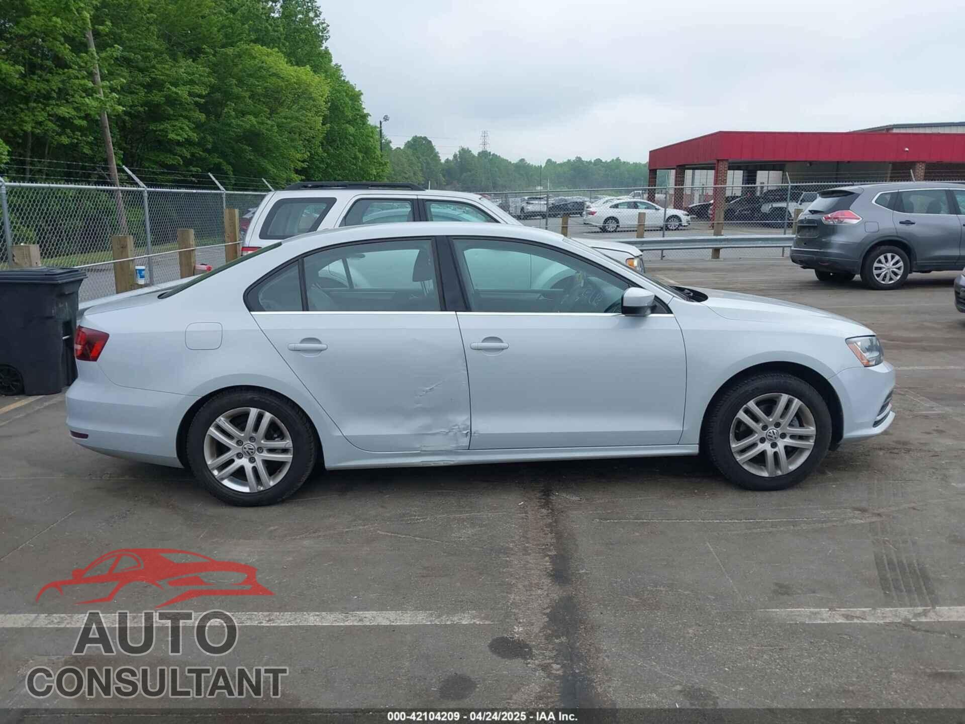 VOLKSWAGEN JETTA 2017 - 3VW2B7AJ2HM321028