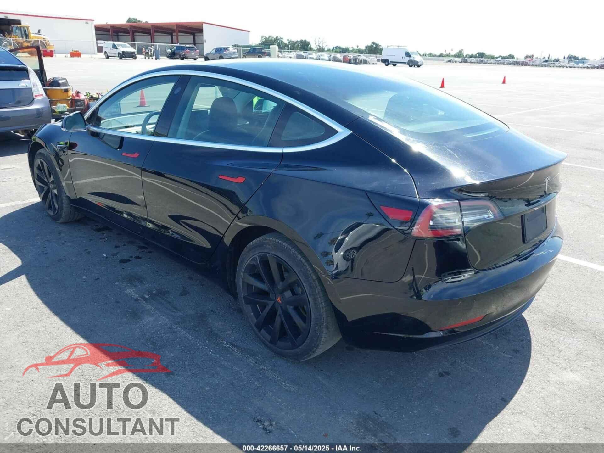 TESLA MODEL 3 2018 - 5YJ3E1EA0JF172263
