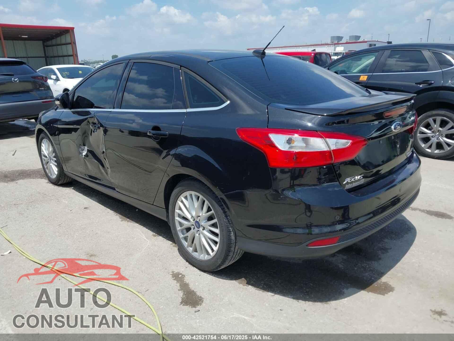 FORD FOCUS 2013 - 1FADP3J29DL376771