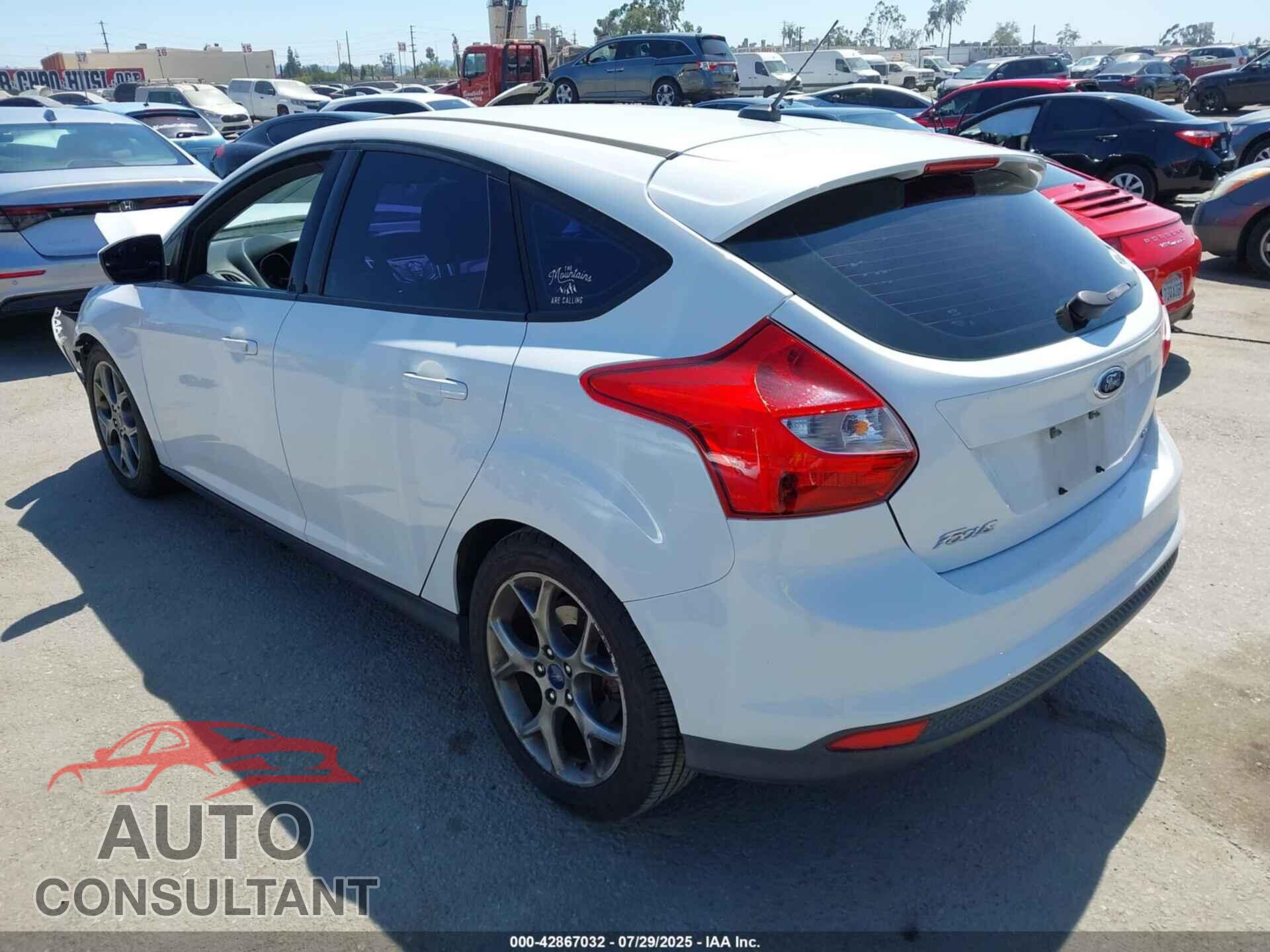 FORD FOCUS 2014 - 1FADP3K23EL407397