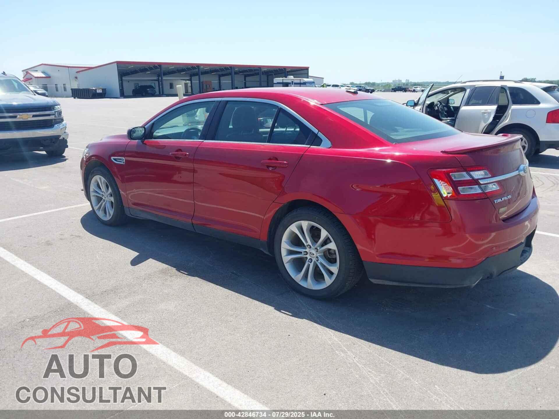 FORD TAURUS 2013 - 1FAHP2E82DG157427