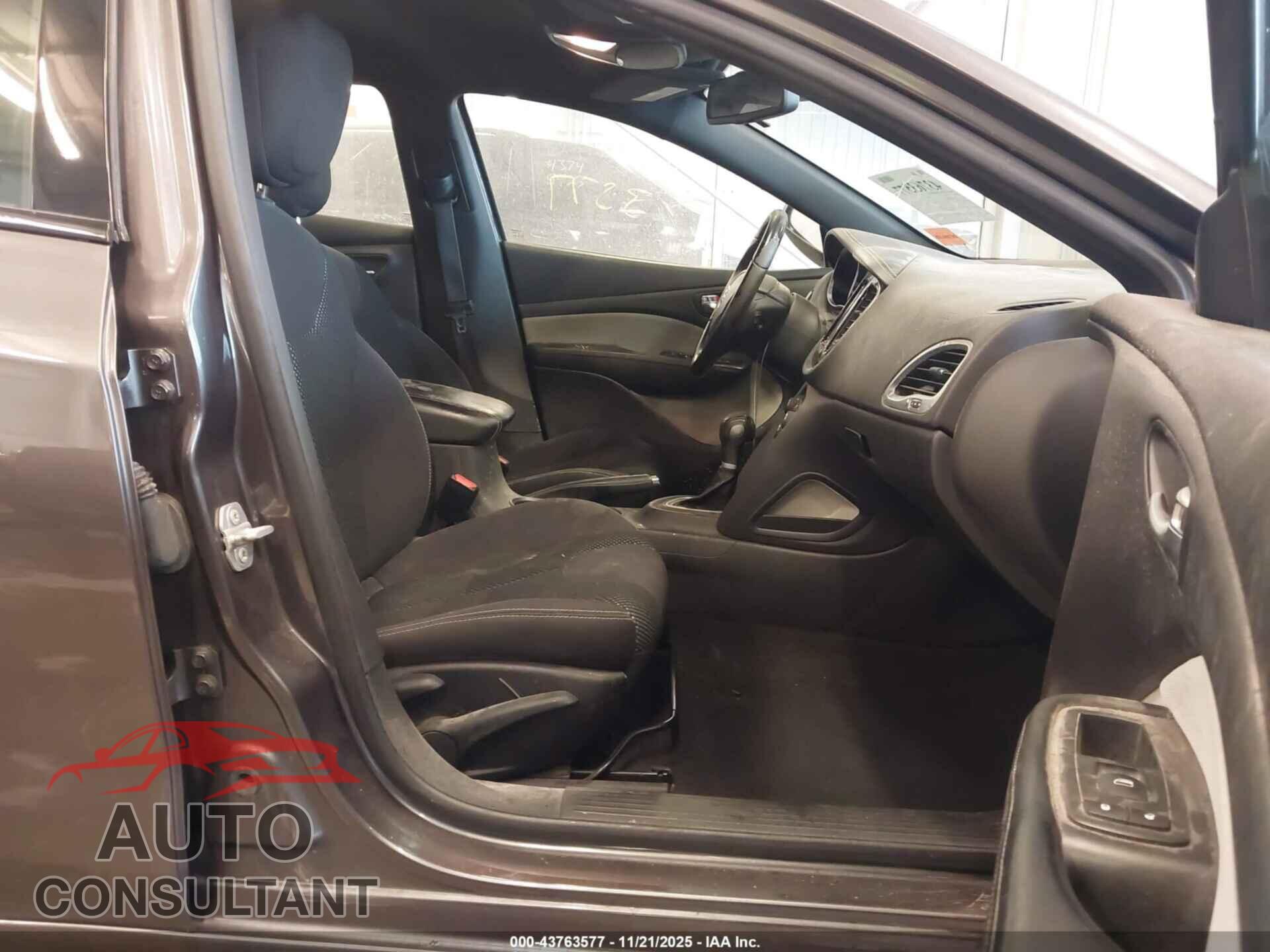 DODGE DART 2015 - 1C3CDFBB7FD111833