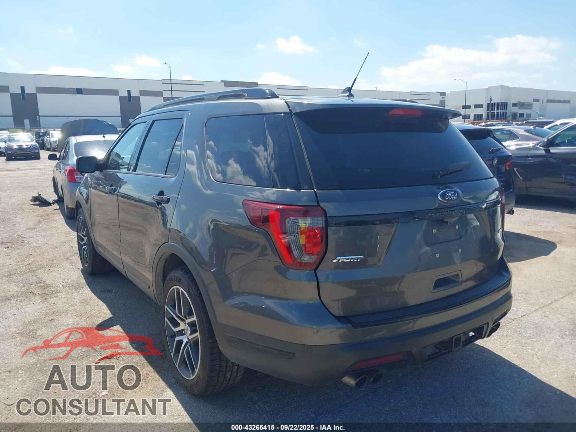 FORD EXPLORER 2018 - 1FM5K8GT2JGB35161