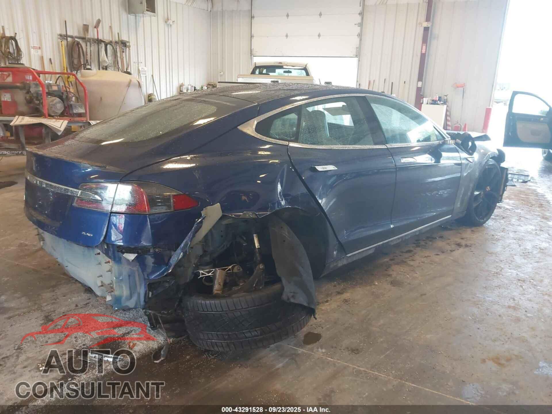 TESLA MODEL S 2016 - 5YJSA1E43GF152793