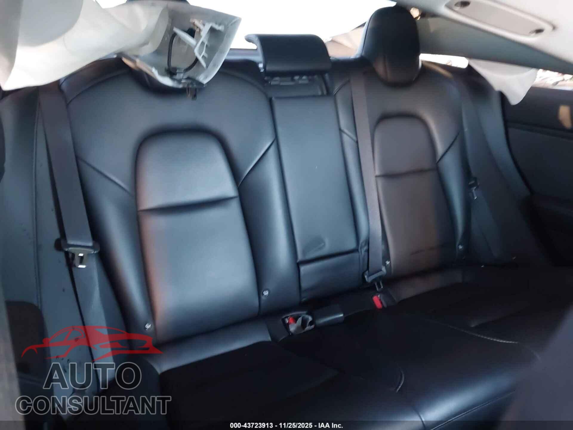 TESLA MODEL 3 2018 - 5YJ3E1EB4JF184747