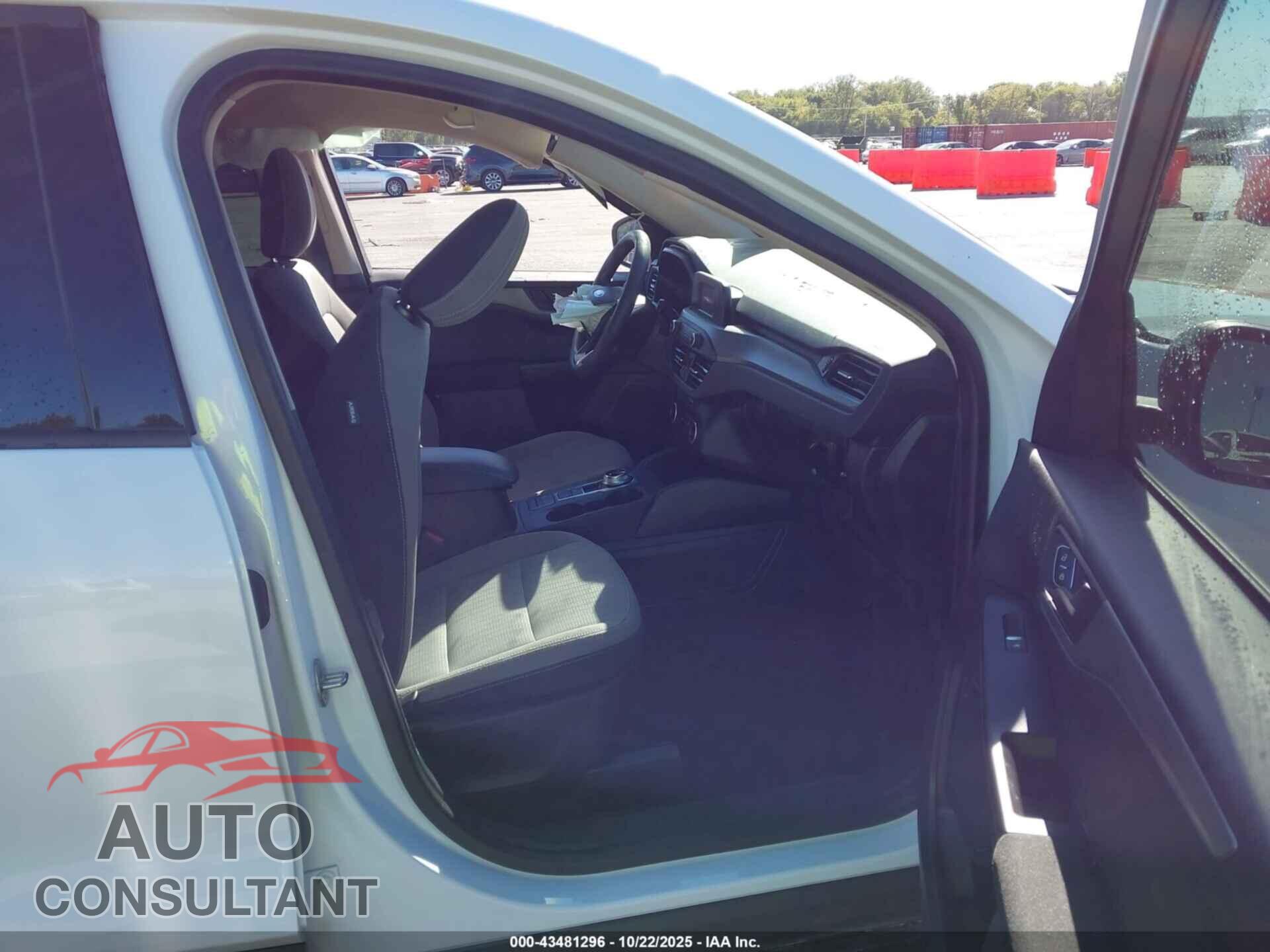 FORD ESCAPE 2020 - 1FMCU0F66LUA33154