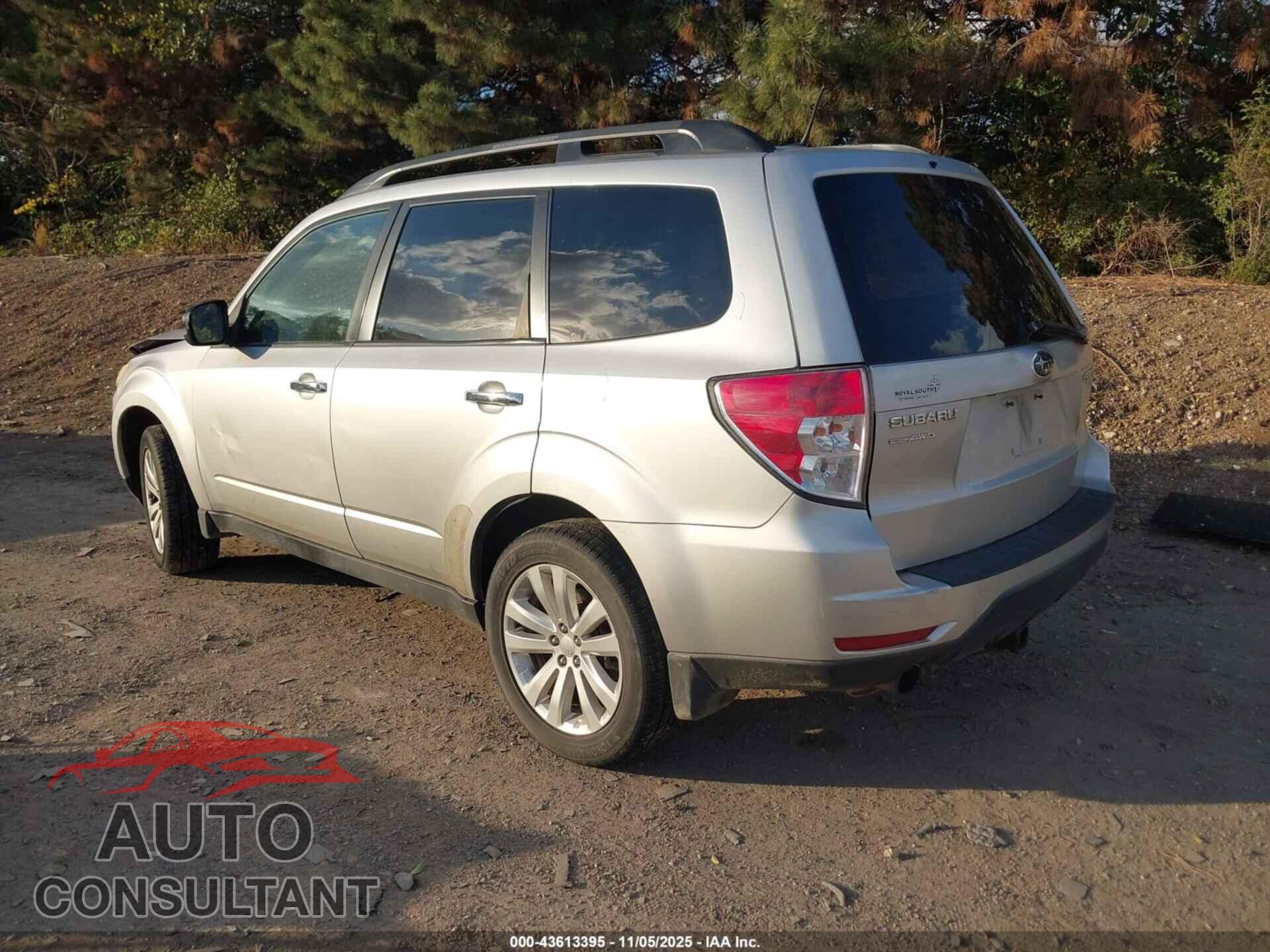 SUBARU FORESTER 2011 - JF2SHAEC6BH748445