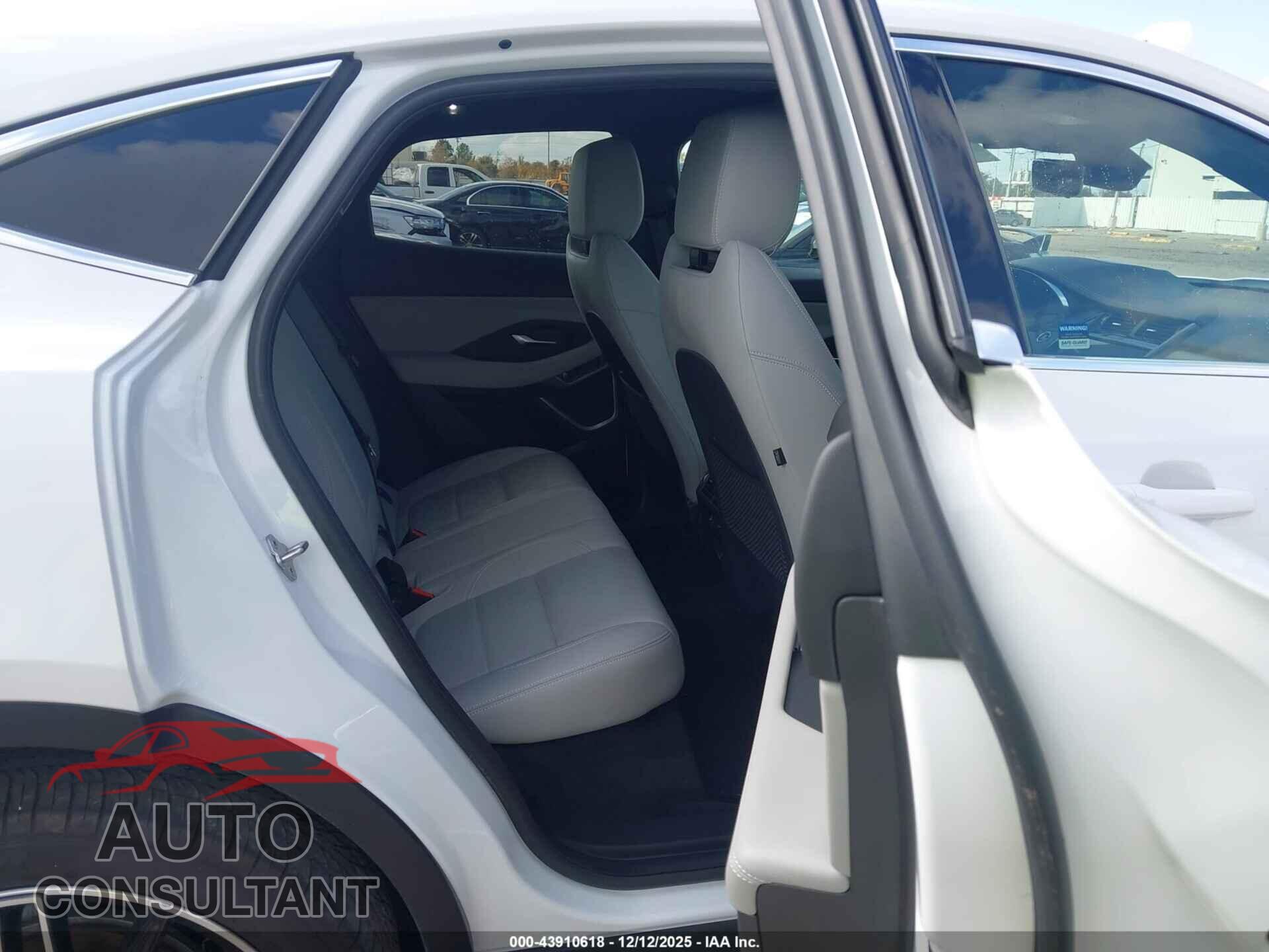 JAGUAR E-PACE 2024 - SADFL2FX2R1042702