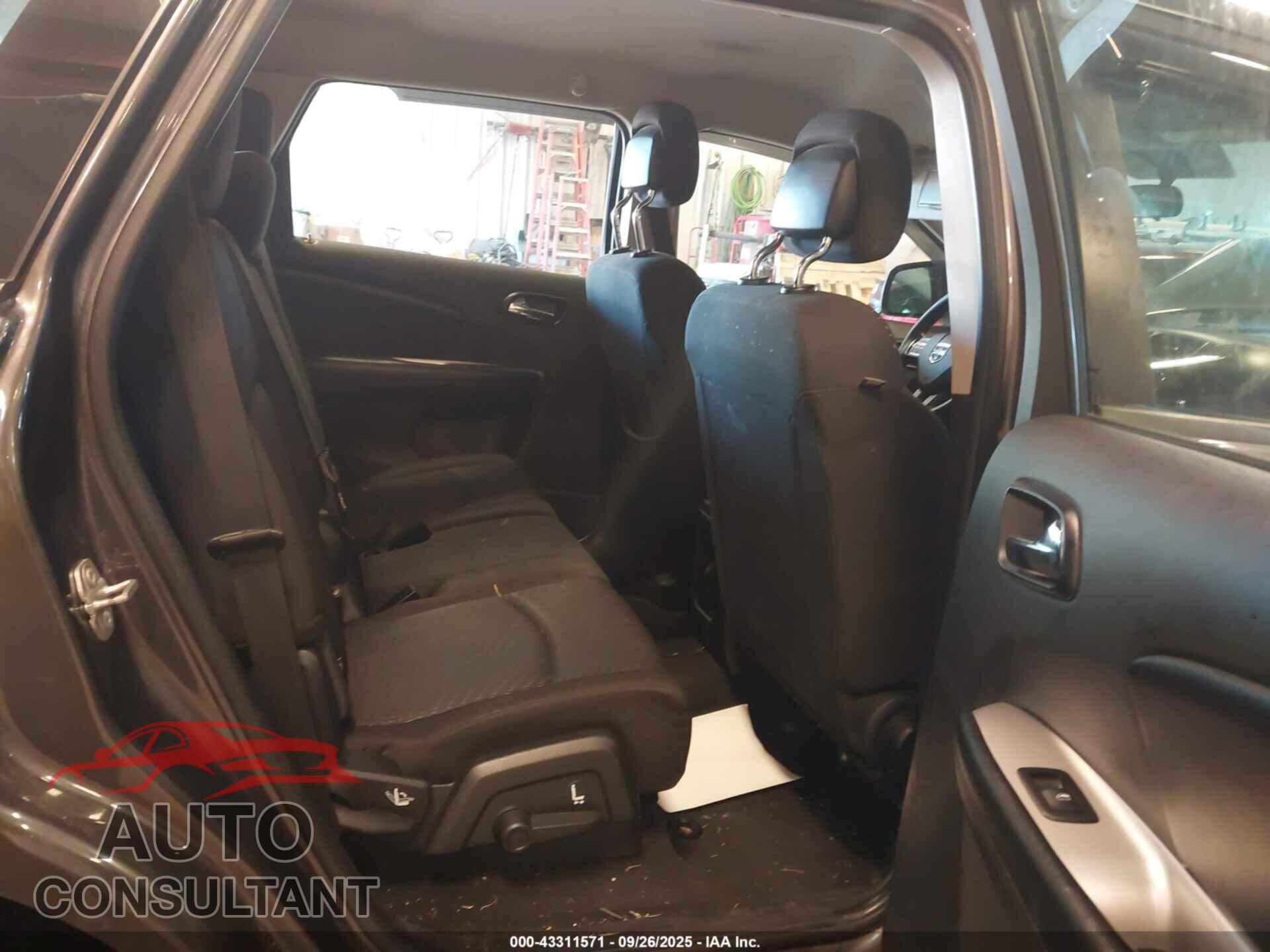 DODGE JOURNEY 2015 - 3C4PDCAB5FT658932