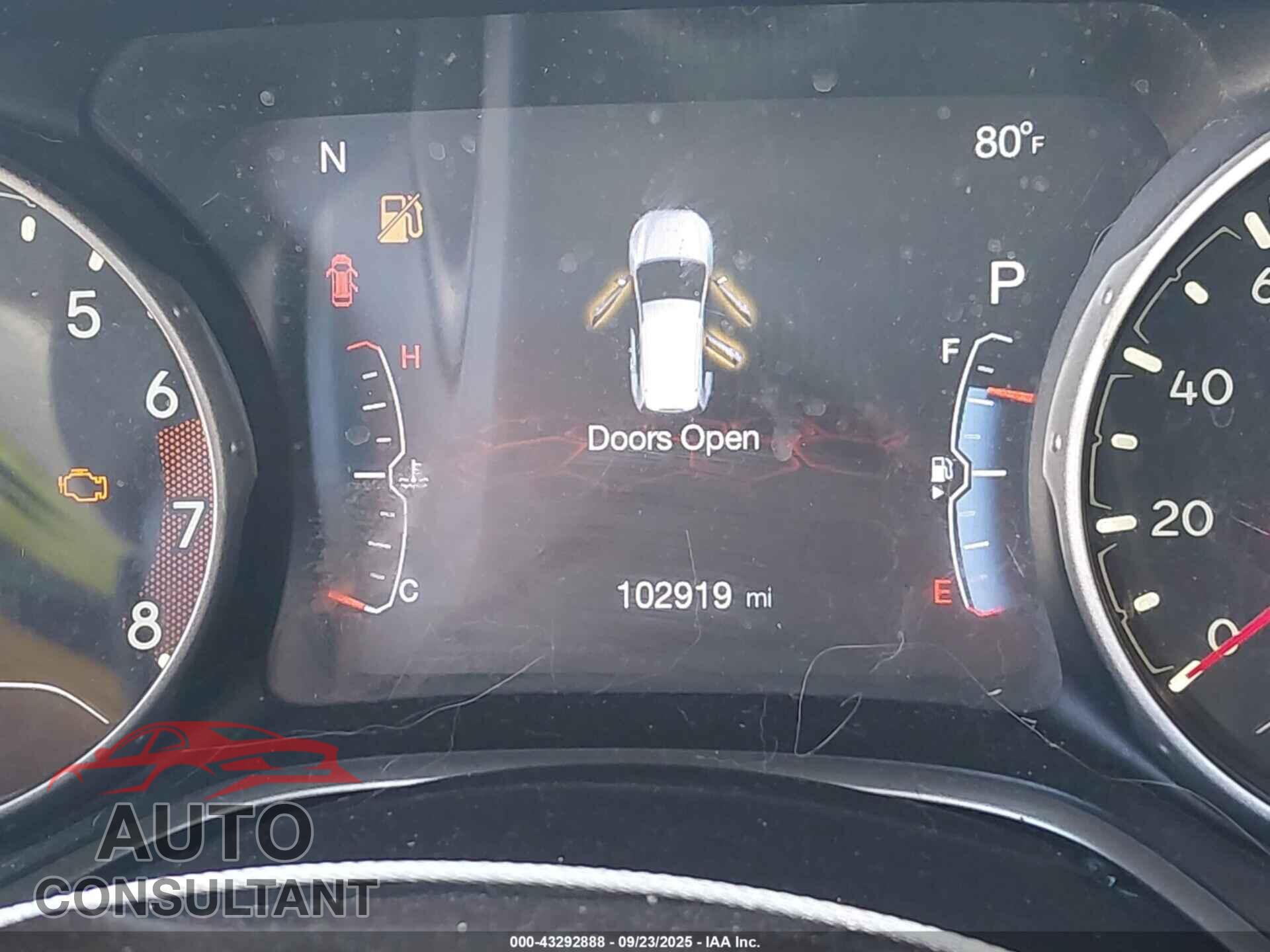 JEEP COMPASS 2021 - 3C4NJCEB2MT561291