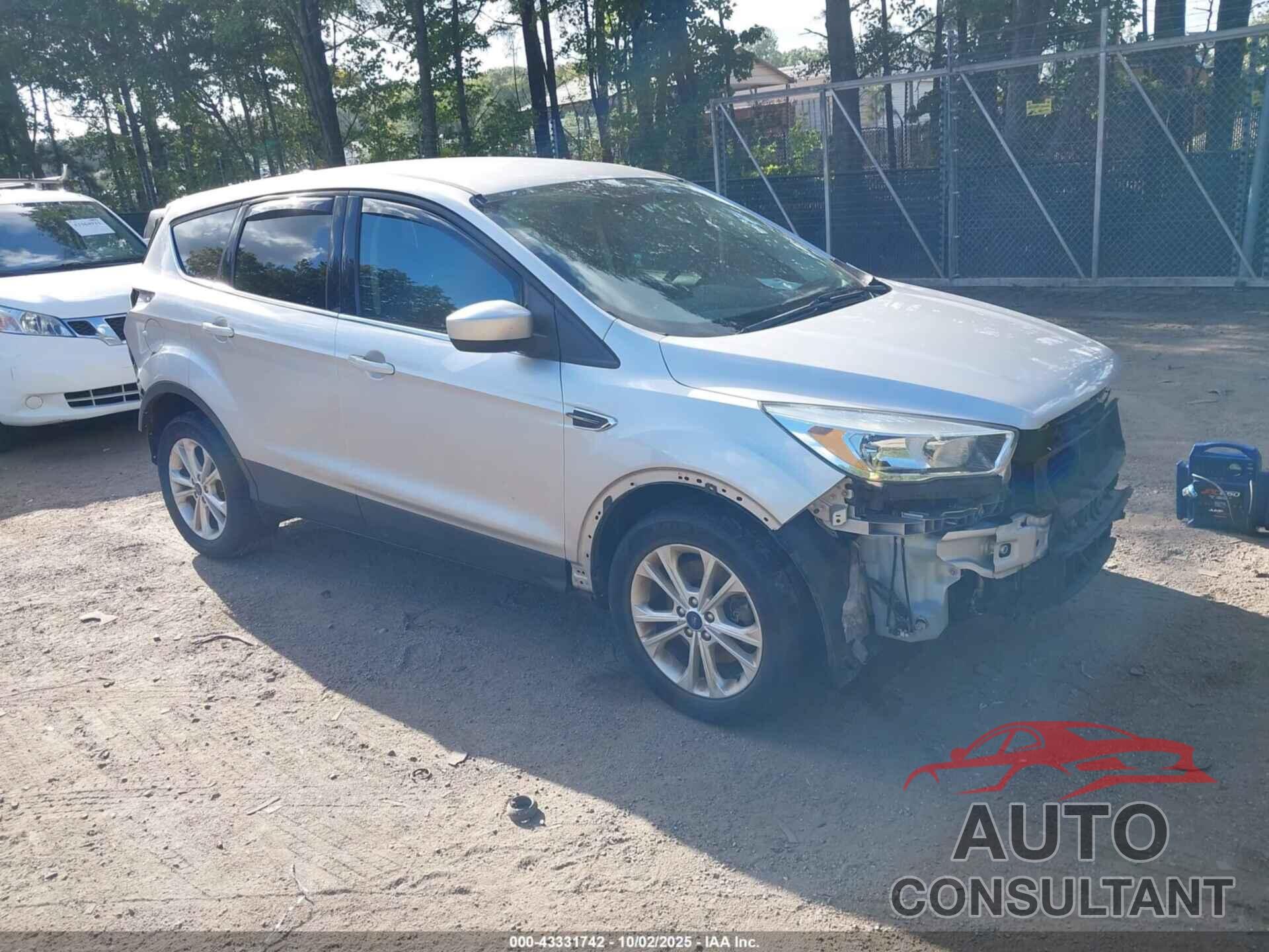 FORD ESCAPE 2017 - 1FMCU9GD0HUB45988