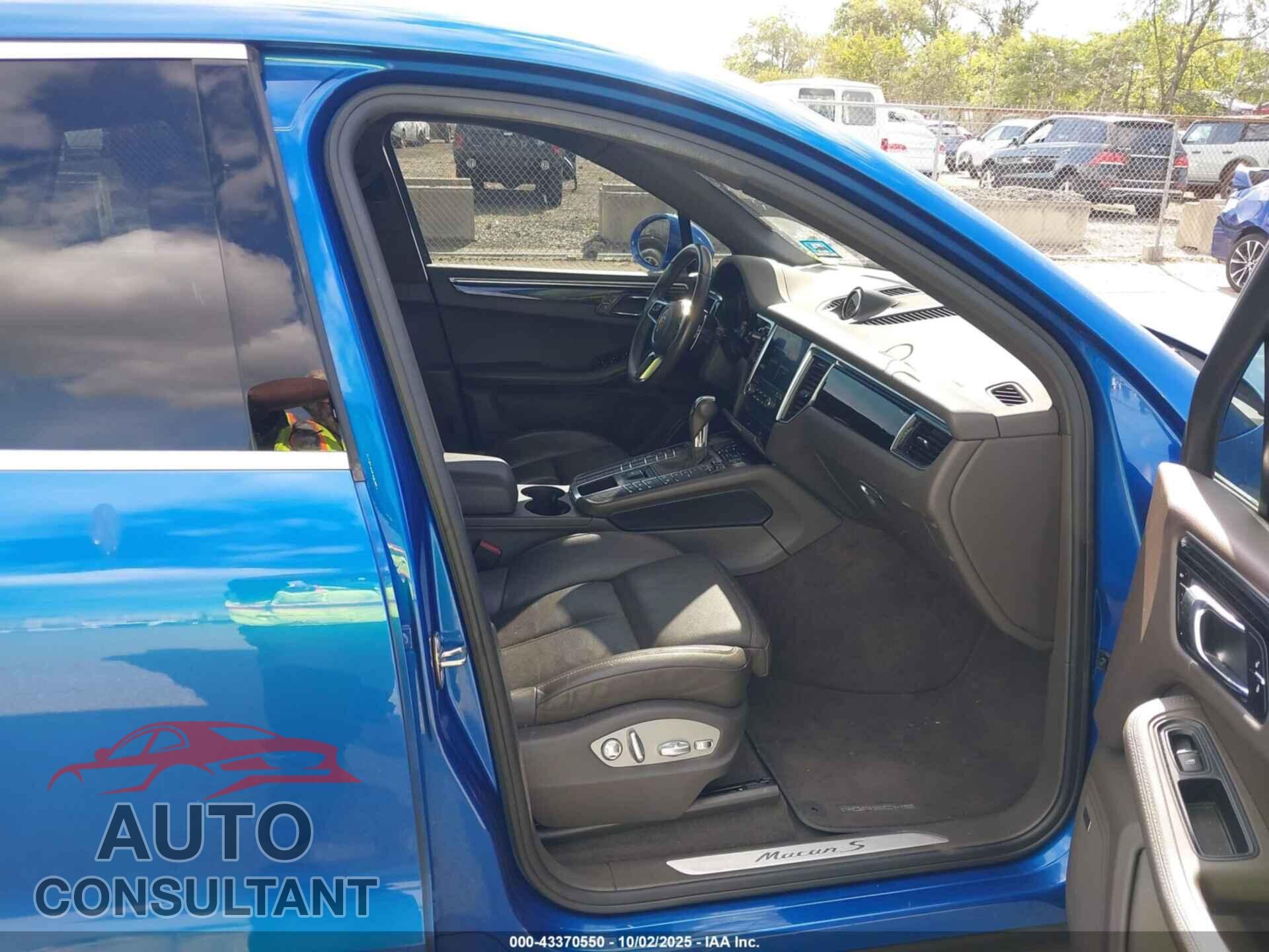 PORSCHE MACAN 2017 - WP1AB2A58HLB13210