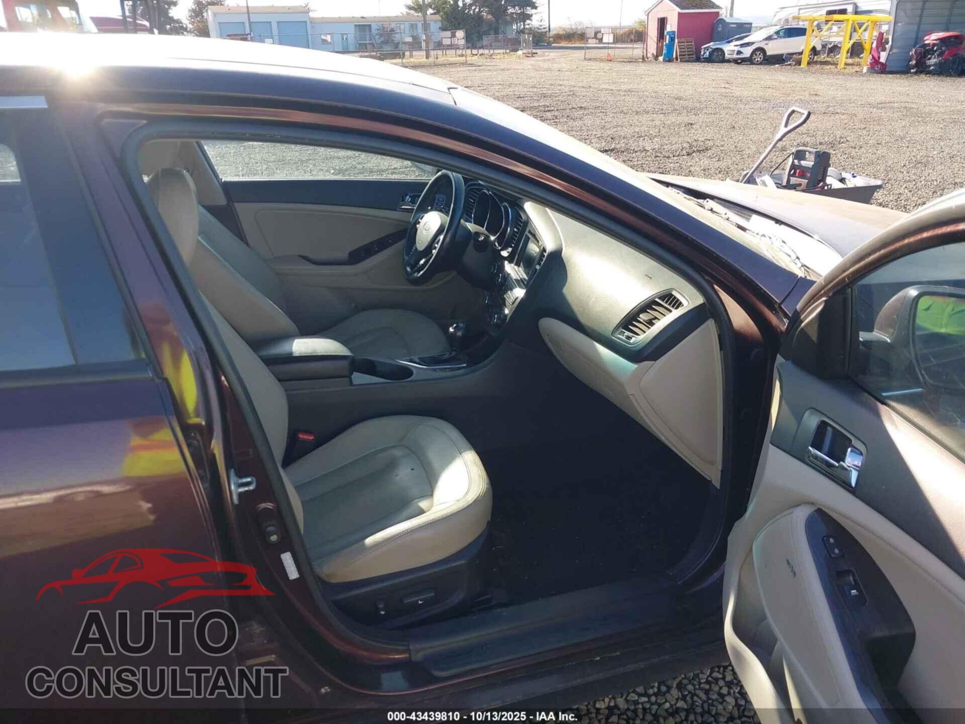 KIA OPTIMA 2011 - KNAGN4A73B5100678