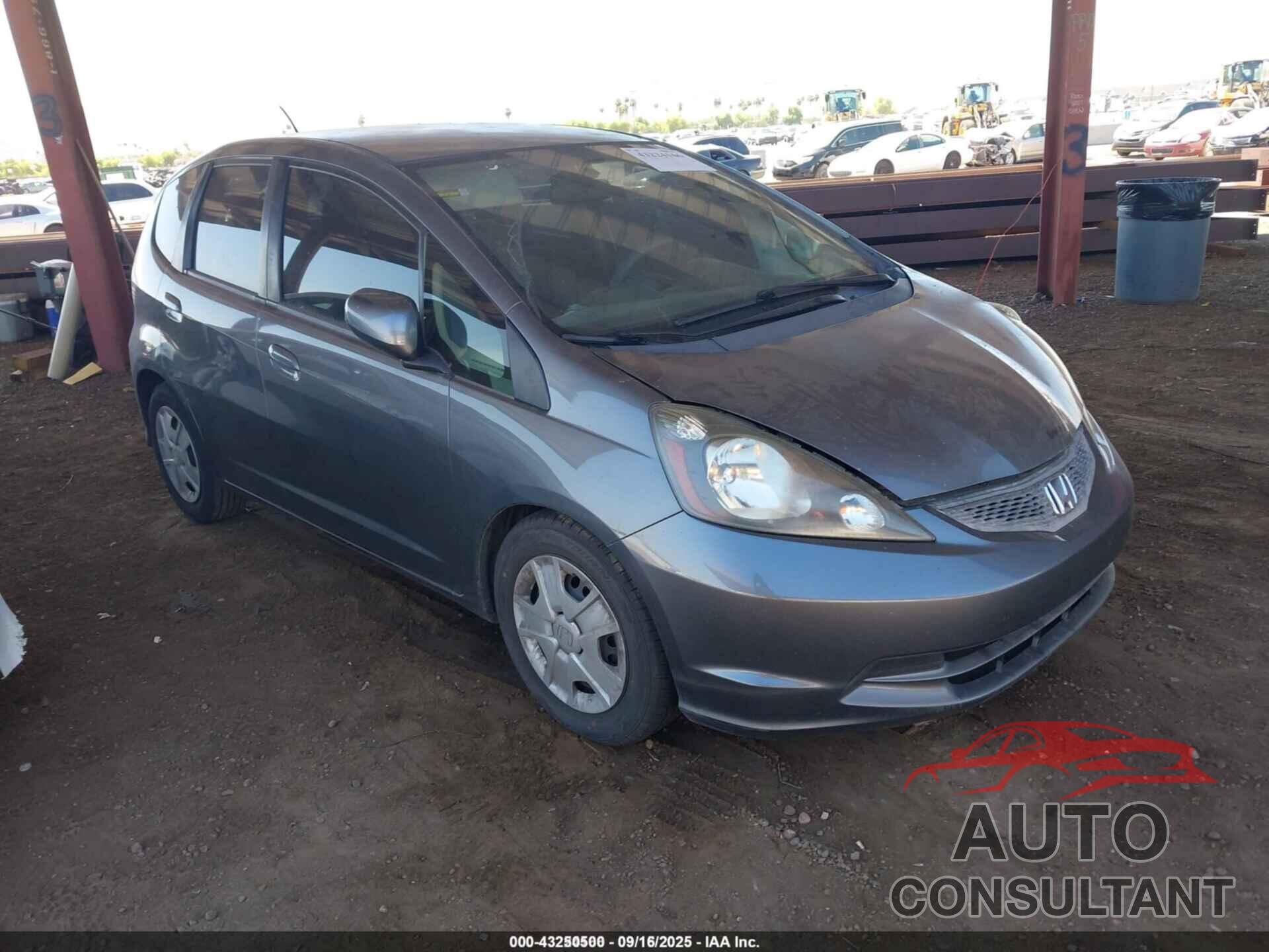 HONDA FIT 2013 - JHMGE8H34DC002785