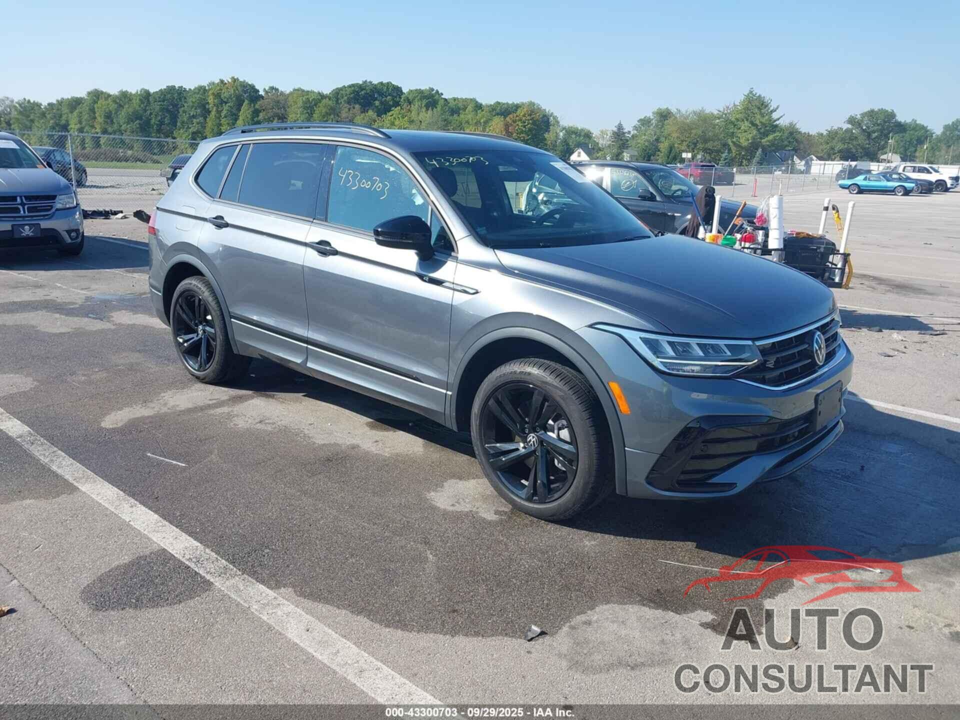 VOLKSWAGEN TIGUAN 2023 - 3VV8B7AXXPM013798
