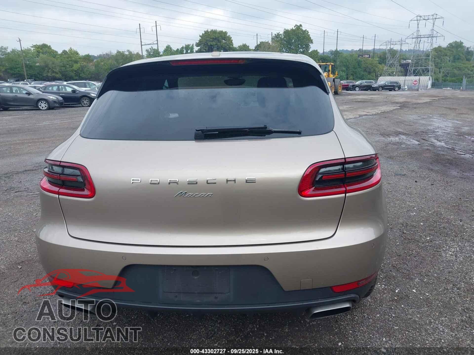 PORSCHE MACAN 2018 - WP1AA2A50JLB11220