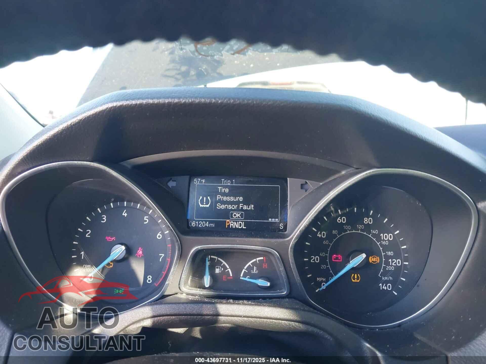 FORD FOCUS 2017 - 1FADP3F25HL347086