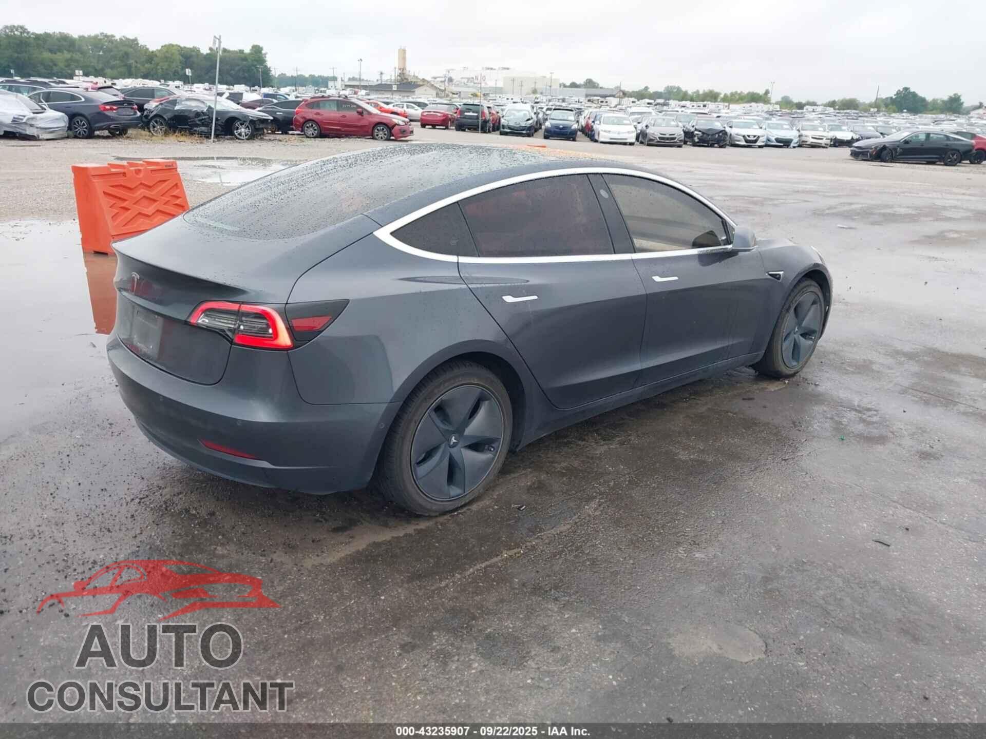 TESLA MODEL 3 2018 - 5YJ3E1EA3JF155604