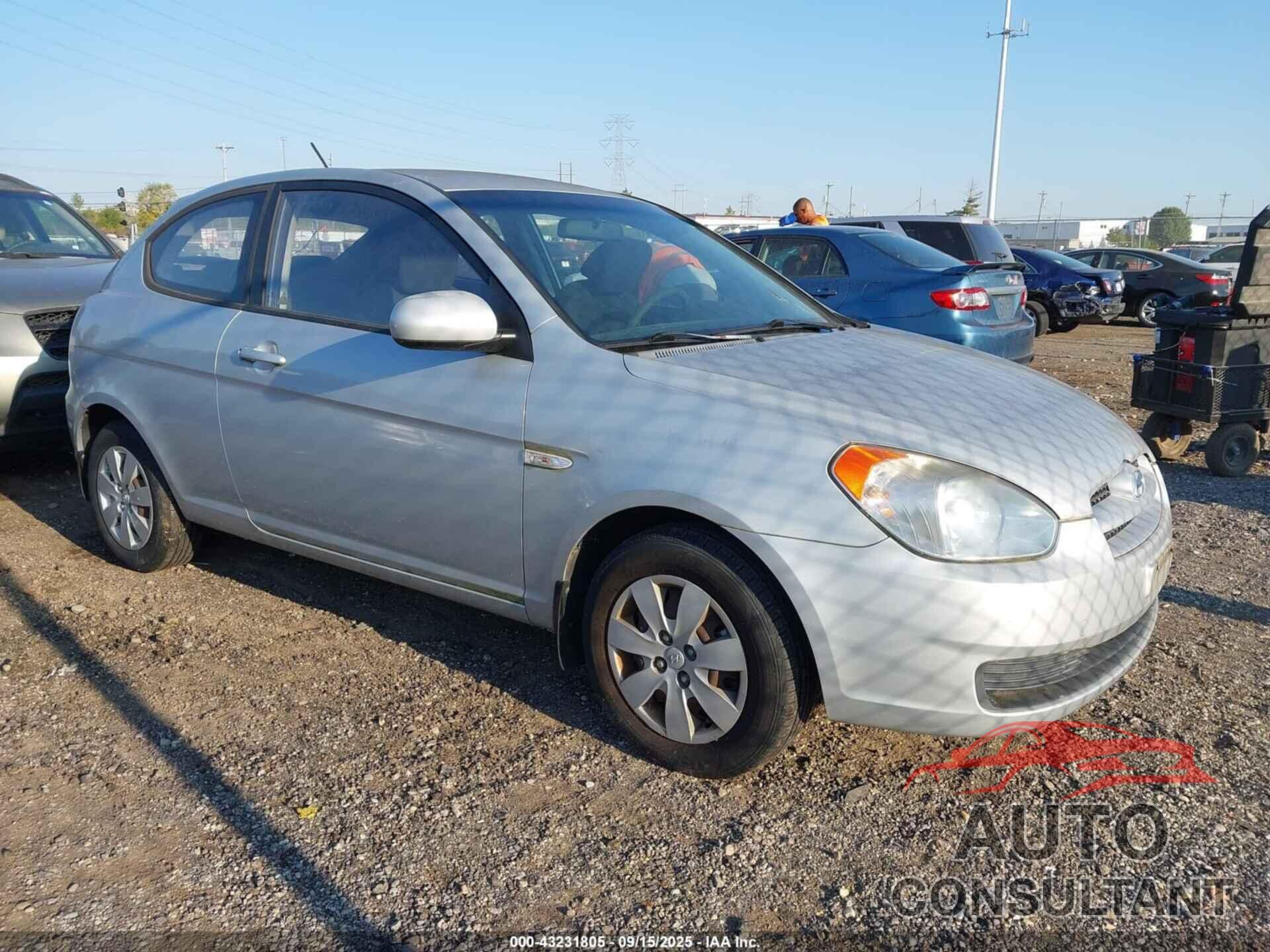 HYUNDAI ACCENT 2011 - KMHCM3AC8BU186342
