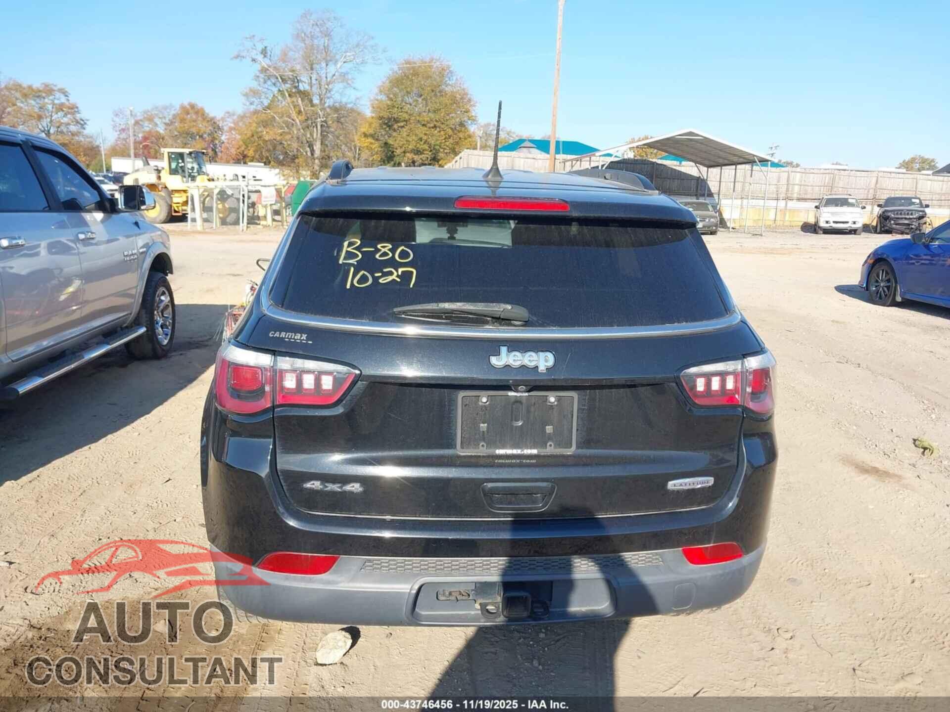 JEEP COMPASS 2018 - 3C4NJDBB4JT259393