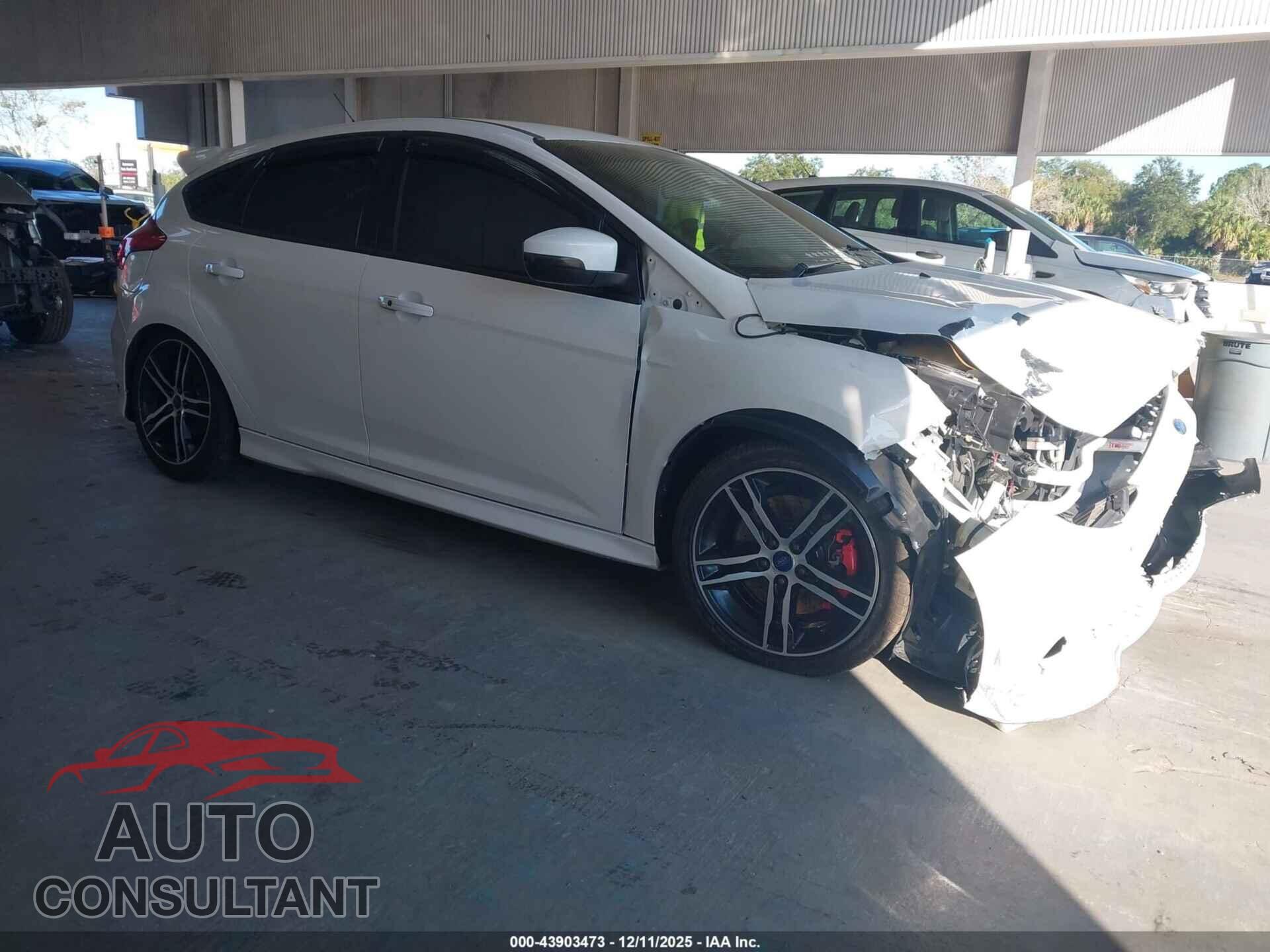 FORD FOCUS ST 2017 - 1FADP3L96HL294416