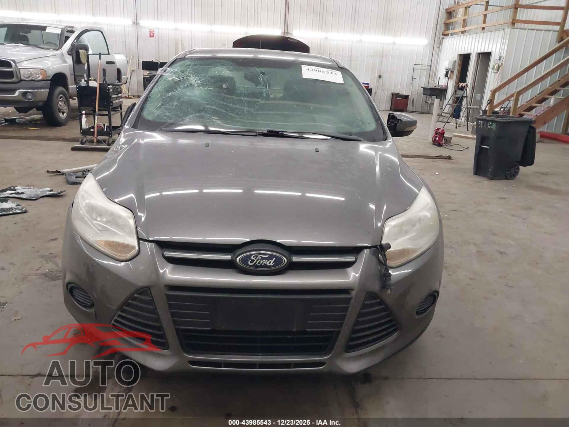 FORD FOCUS 2014 - 1FADP3F2XEL237436
