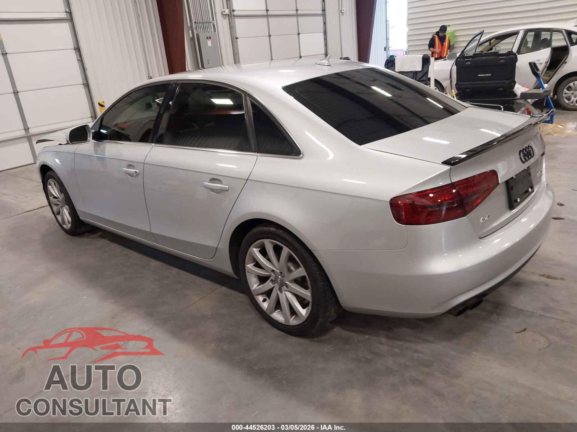 AUDI A4 2013 - WAUFFAFL2DN019171