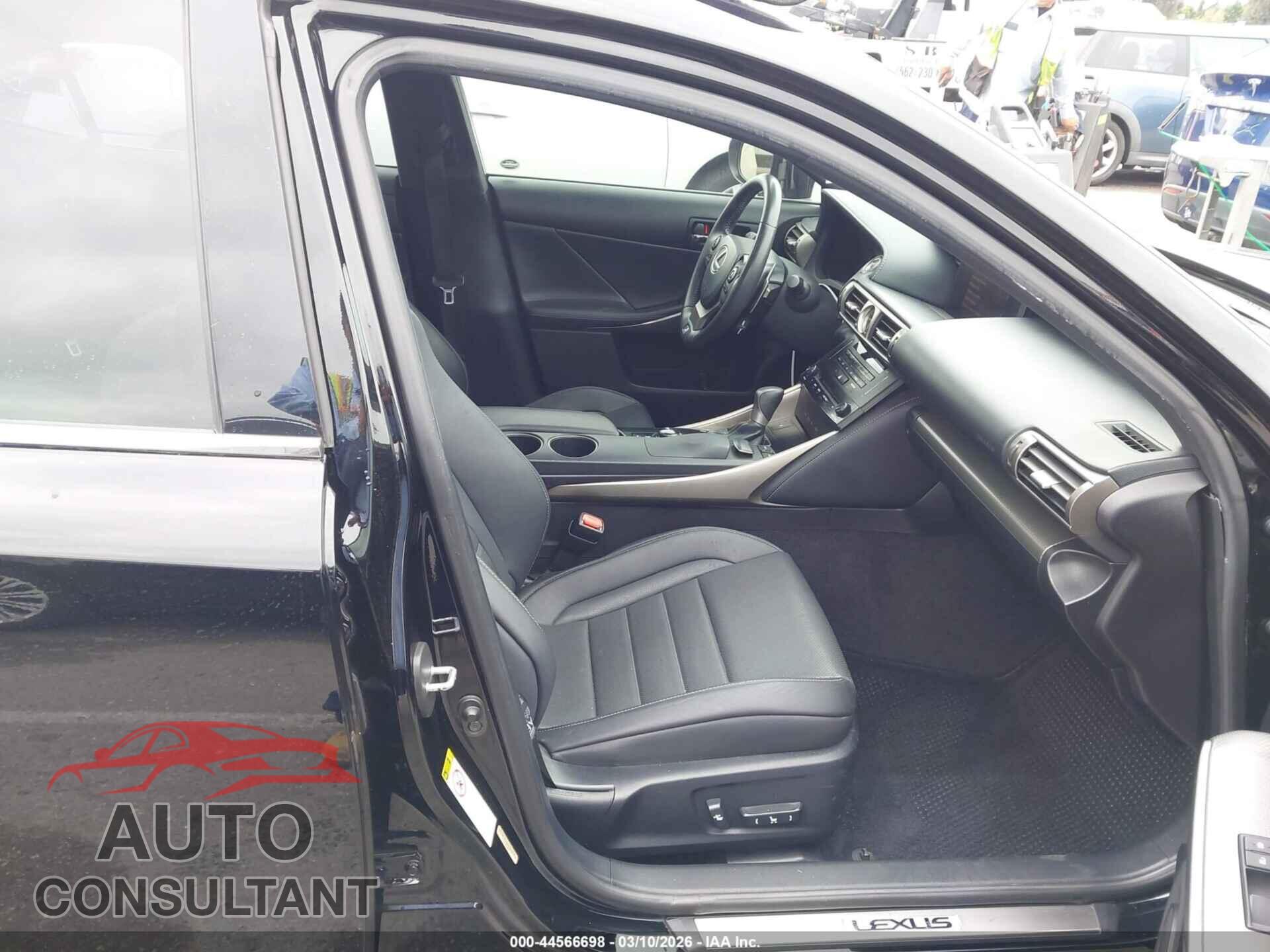 LEXUS IS 250 2014 - JTHBF1D26E5035823