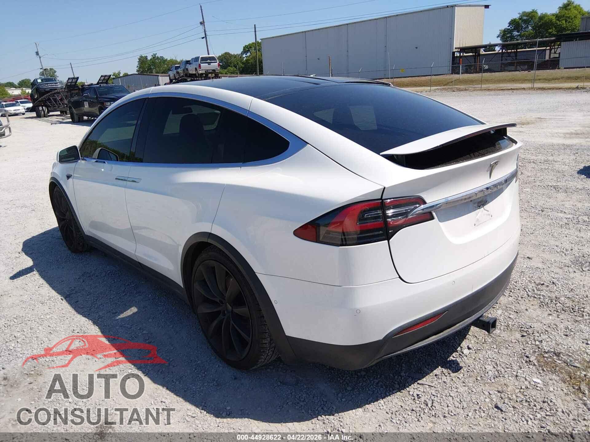 TESLA MODEL X 2018 - 5YJXCBE21JF103278