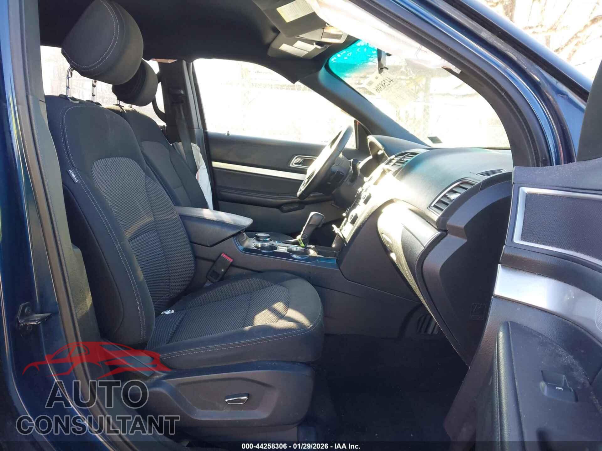 FORD EXPLORER 2017 - 1FM5K8D8XHGB28596