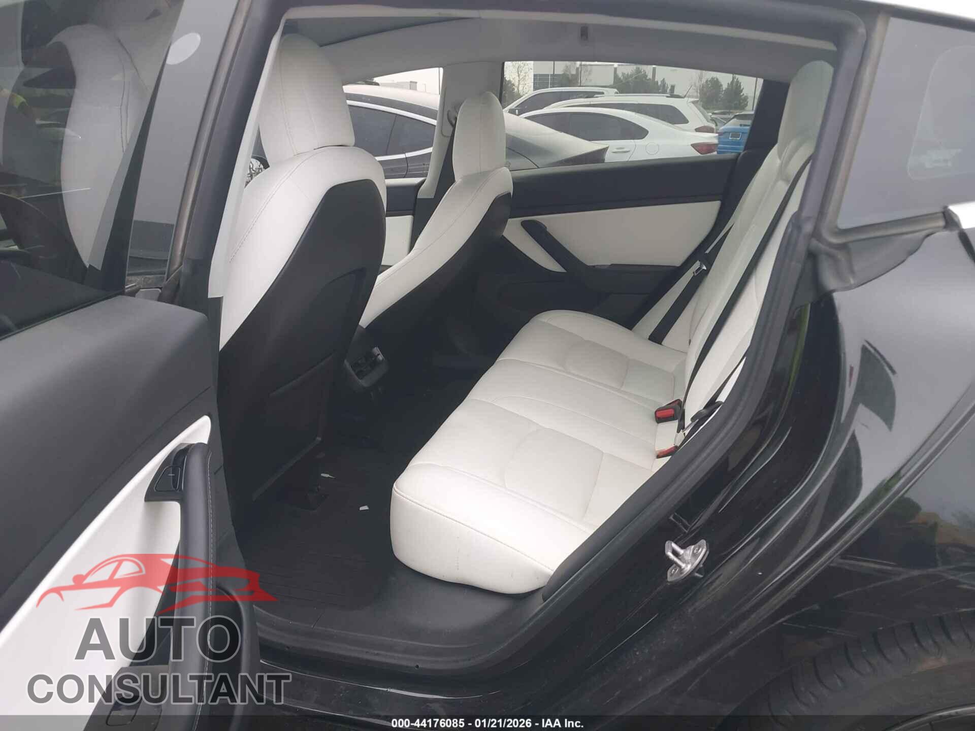 TESLA MODEL 3 2020 - 5YJ3E1EA3LF743909