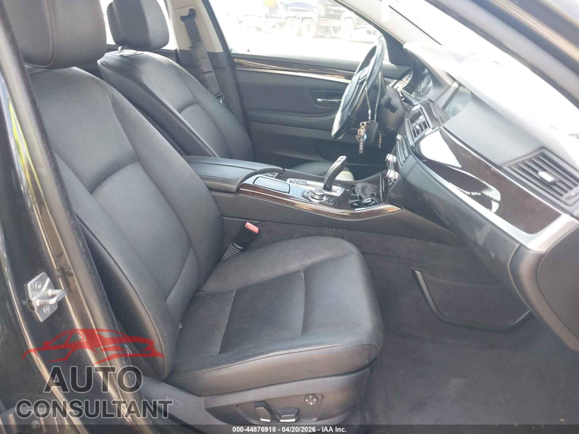 BMW 528I 2011 - WBAFR1C51BC740118