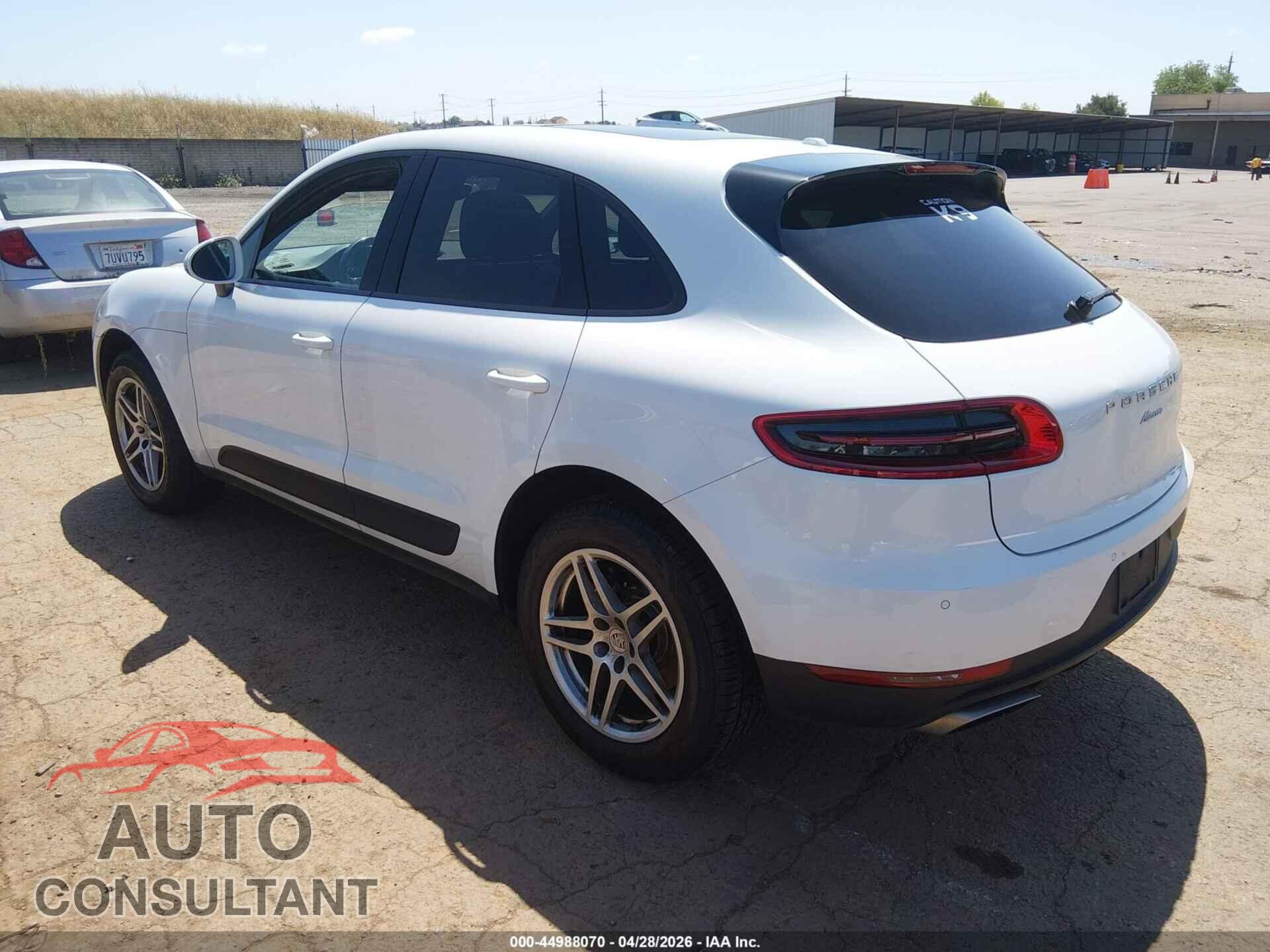 PORSCHE MACAN 2018 - WP1AA2A52JLB08237